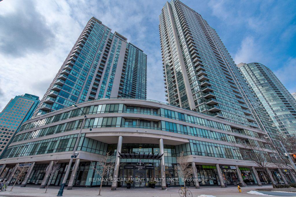 16 Yonge Street 2903 #2903, Toronto — Condo for sale, photo 1