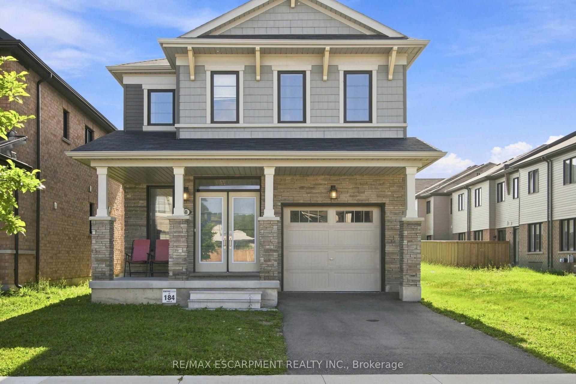 8 Magdalena Street, Hamilton — Detached for lease, photo 1