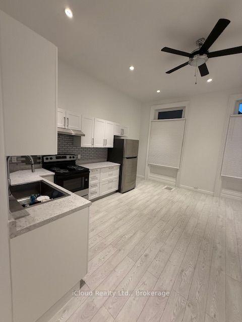 61 Mary Street, Barrie — Semi-Detached for lease, photo 1