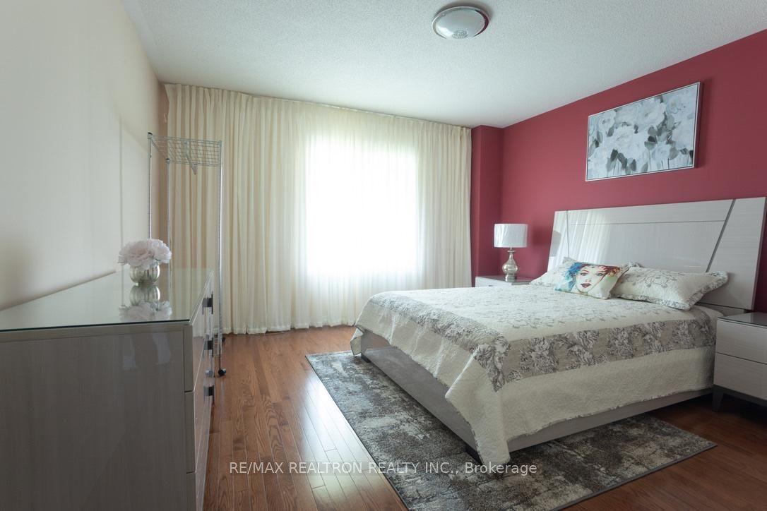 54 Chayna Crescent, Vaughan — Detached for lease, photo 1