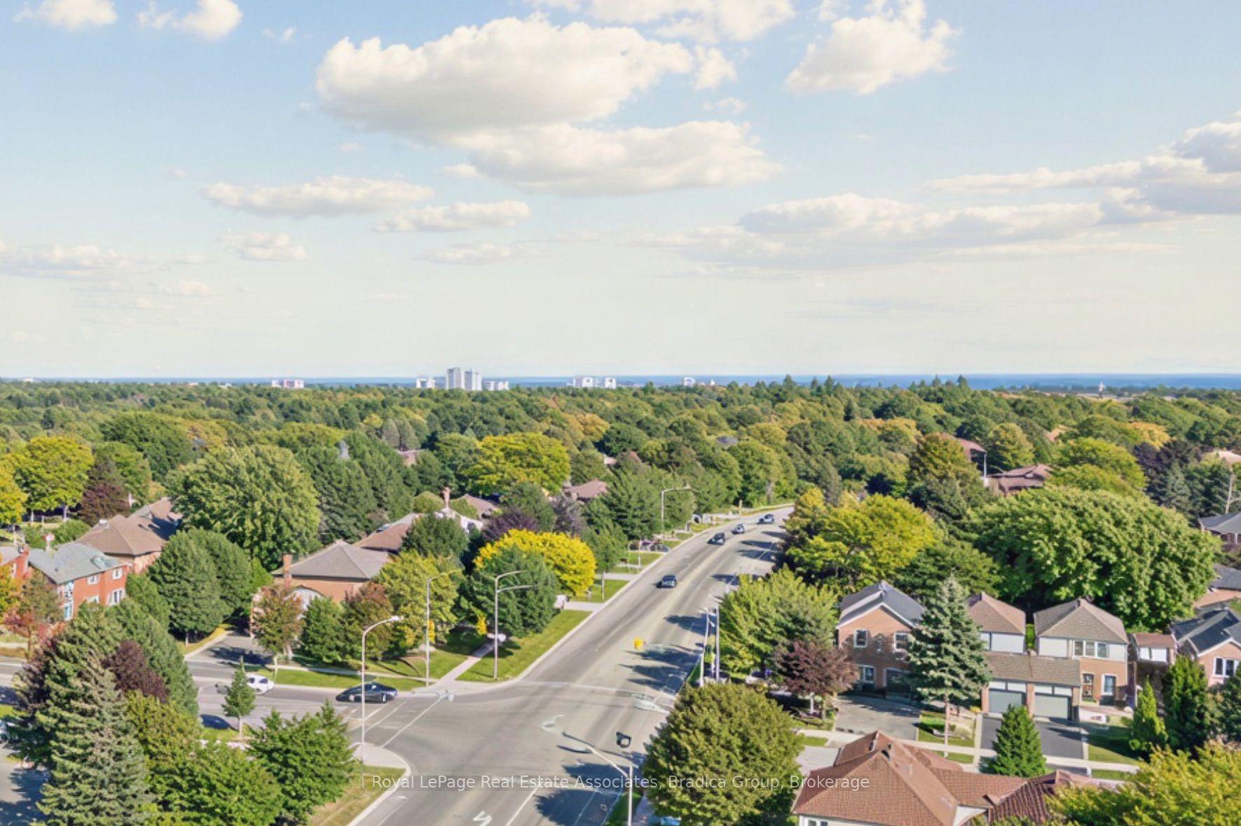 1905 Pilgrims Way Ph2 #Ph2, Oakville — Condo for sale, photo 1