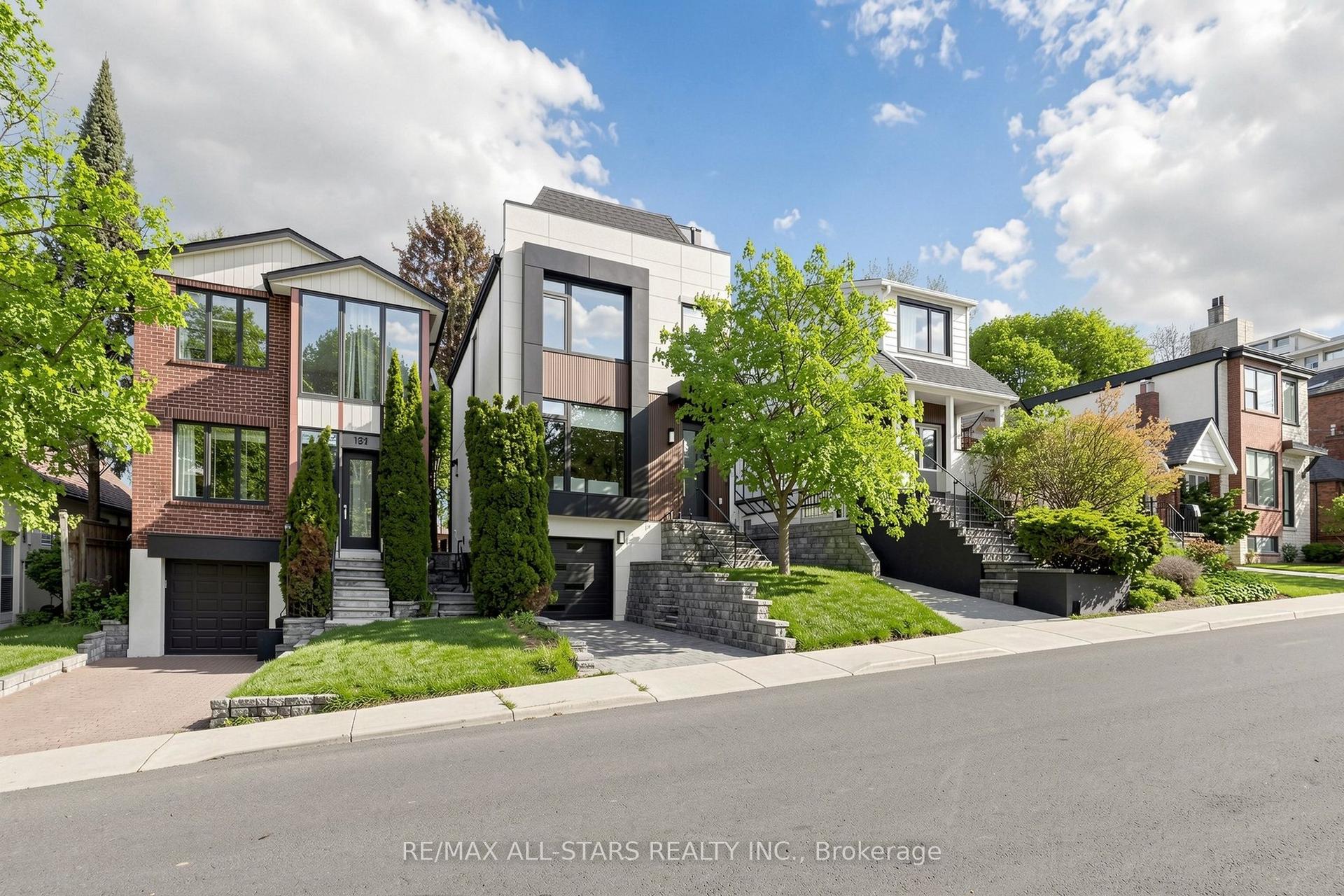 127 Banff Road, Toronto — Detached for sale, photo 1