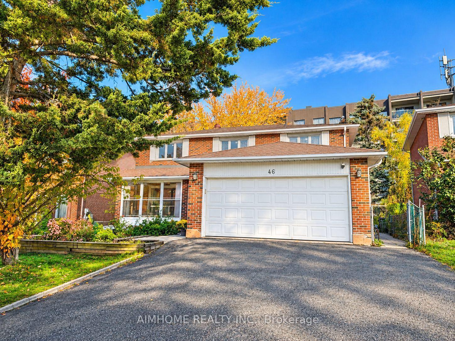 46 Chalet Road, Toronto — Detached for lease, photo 1