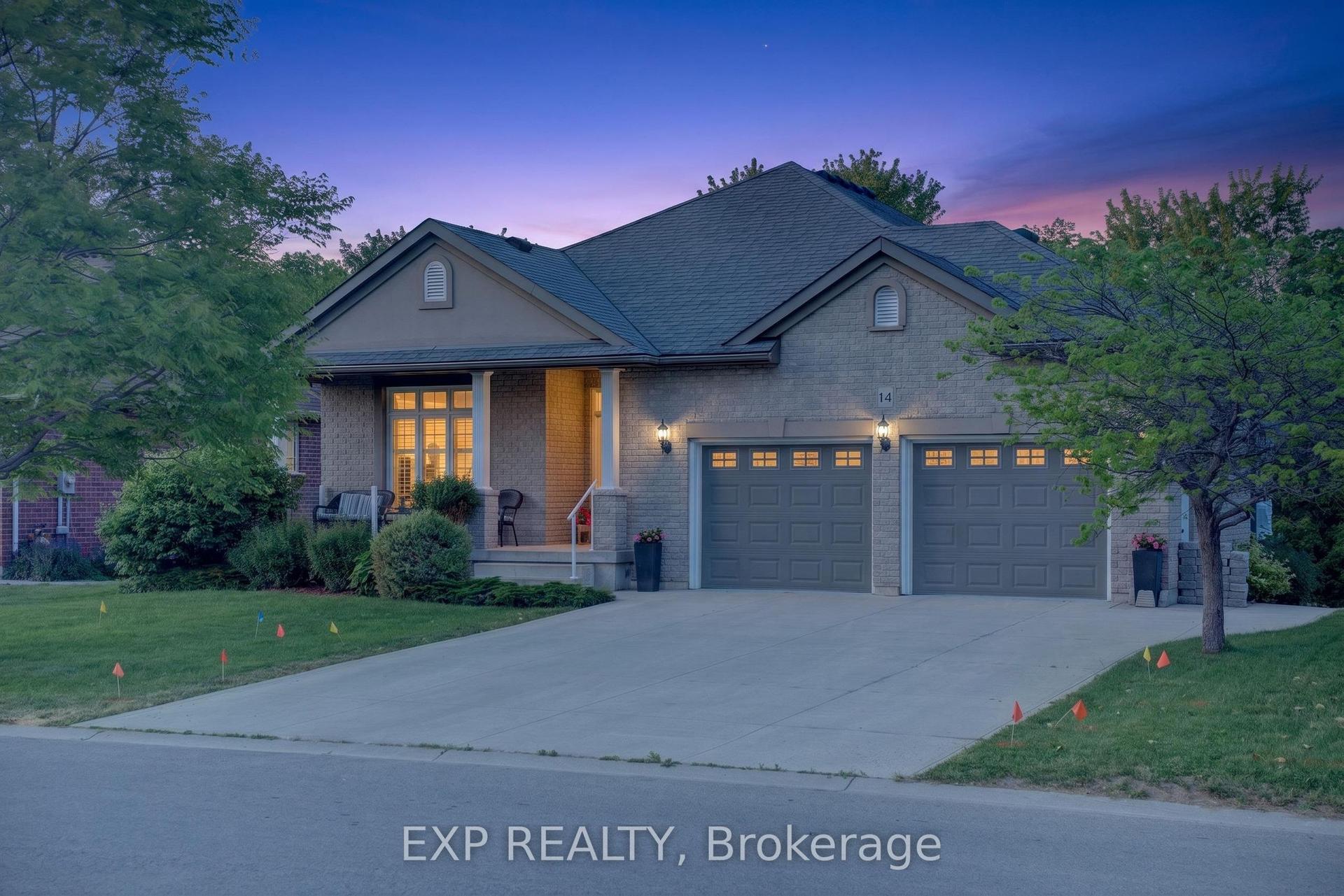 14 Hunter Drive S — photo 1