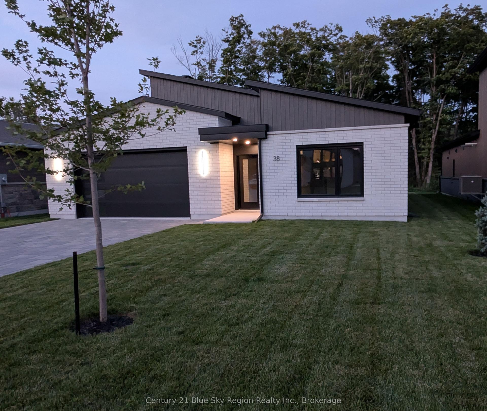 38 Katie Ann Crescent, North Bay — Detached for sale, photo 1