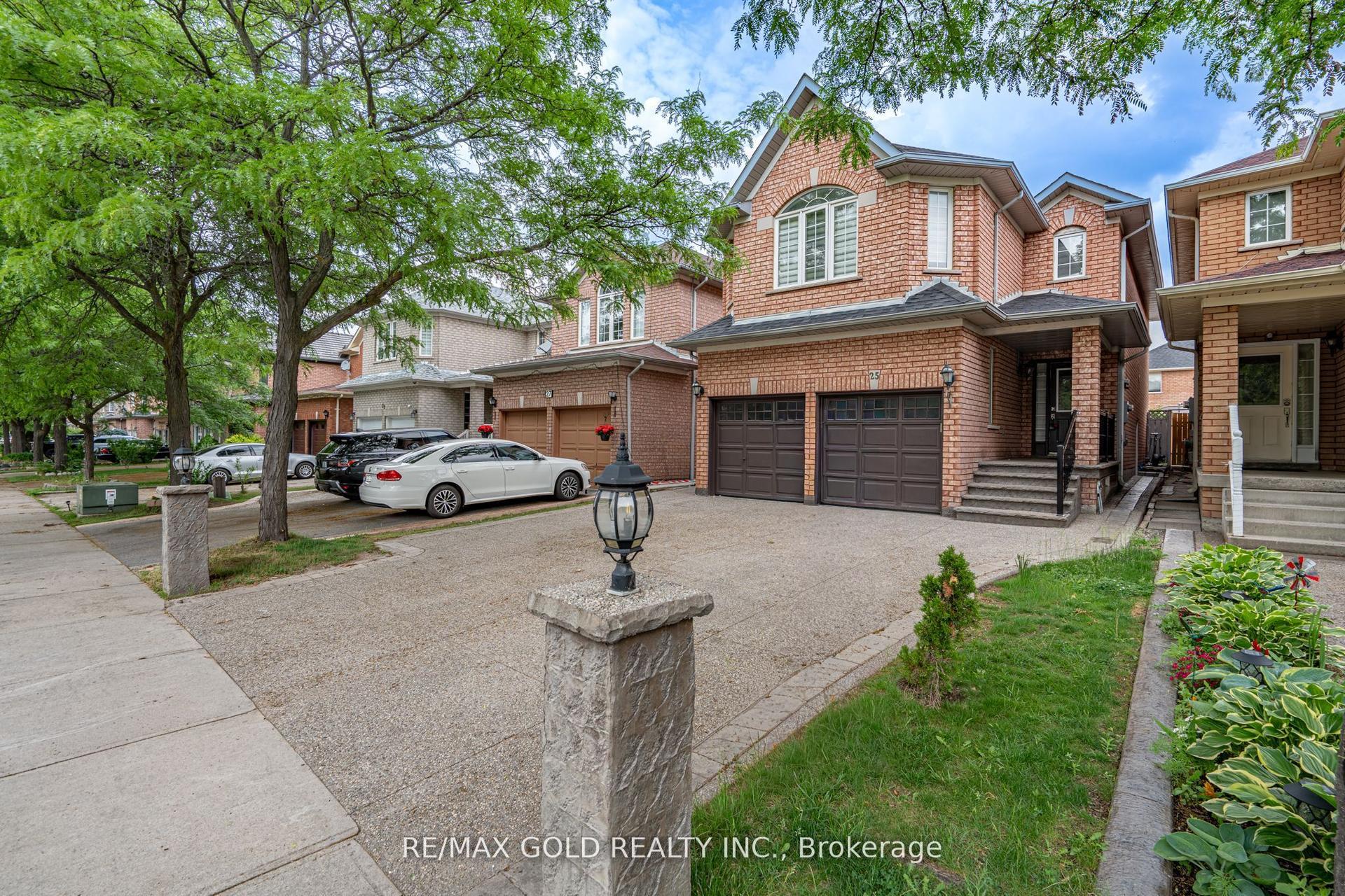 25 Golden Eagle Road — photo 1