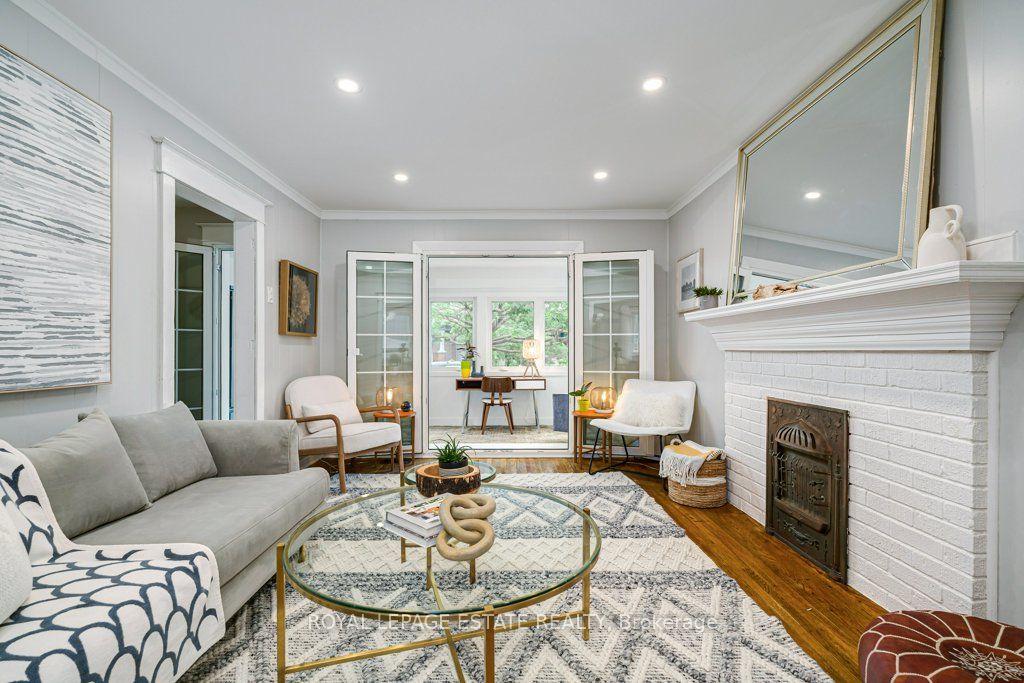 212 Lawlor Avenue, Toronto — Semi-Detached for sale, photo 1