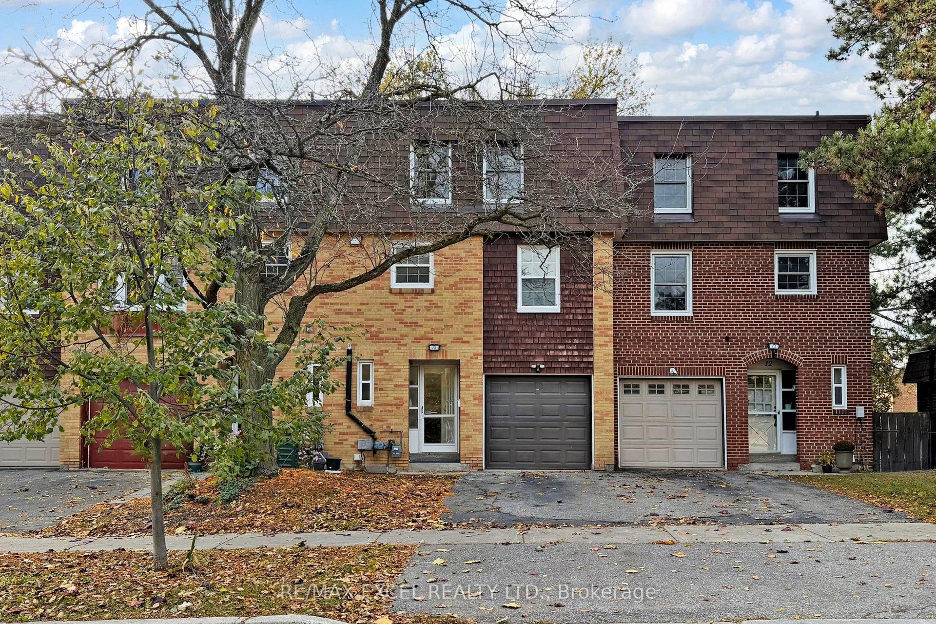 10 CROCKAMHILL Drive — photo 1