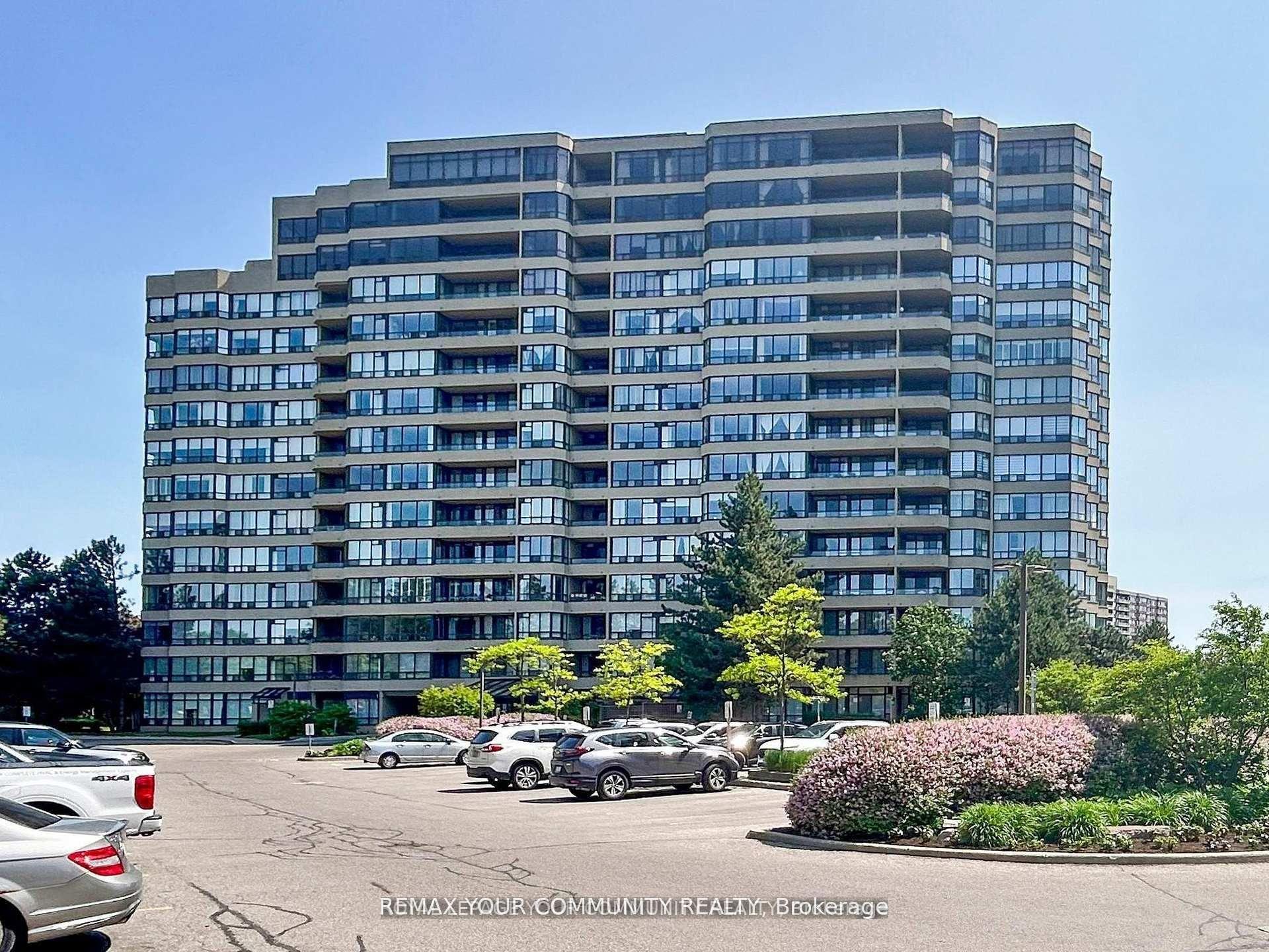 32 Clarissa Drive 324 #324 — photo 1
