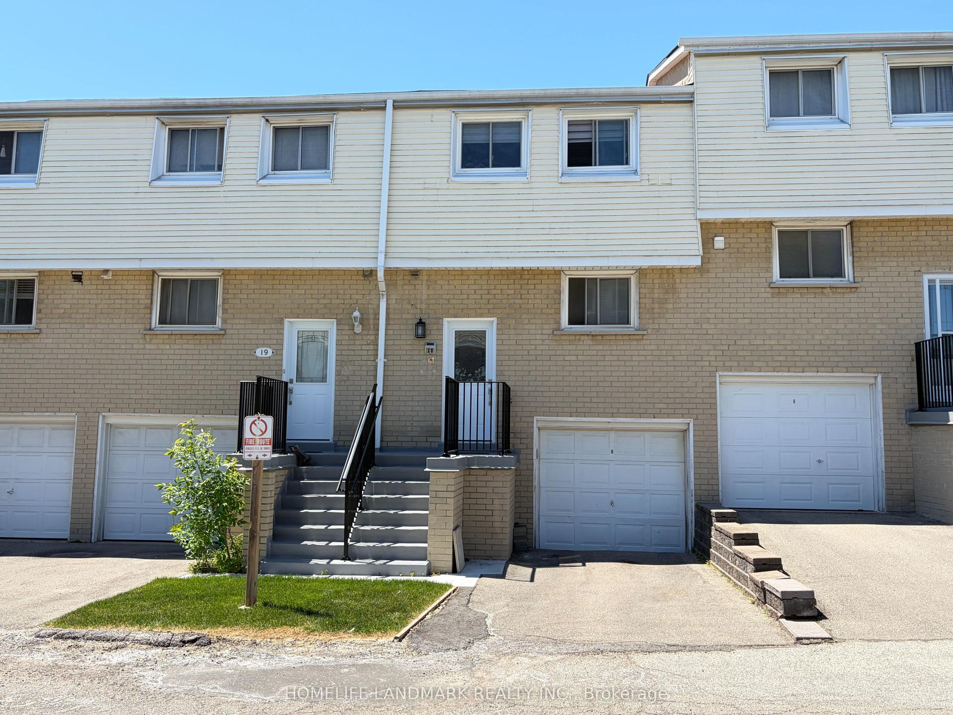 400 Mississauga Valley Boulevard 20 #20 — photo 1