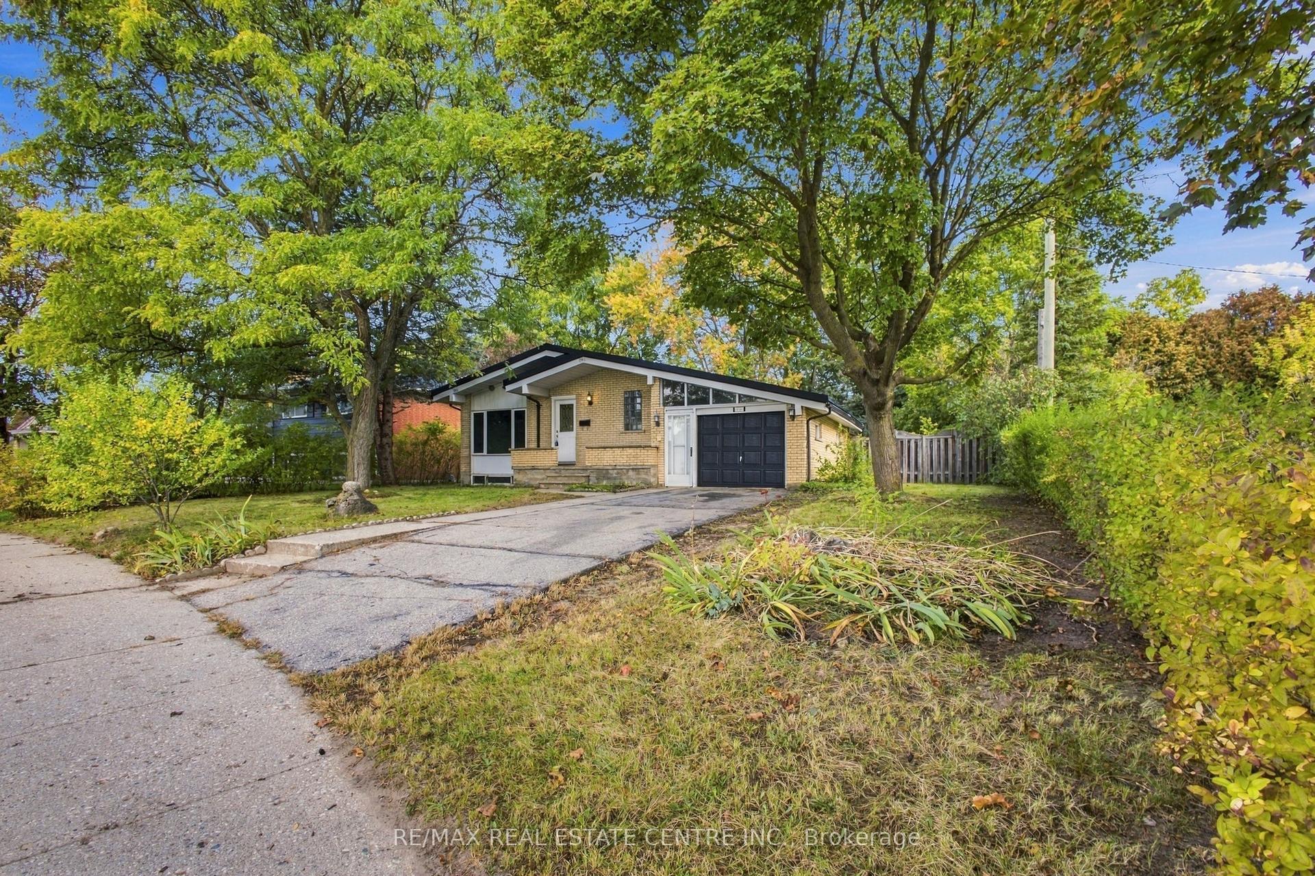 246 Hillcrest Road, Cambridge — Detached for sale, photo 1
