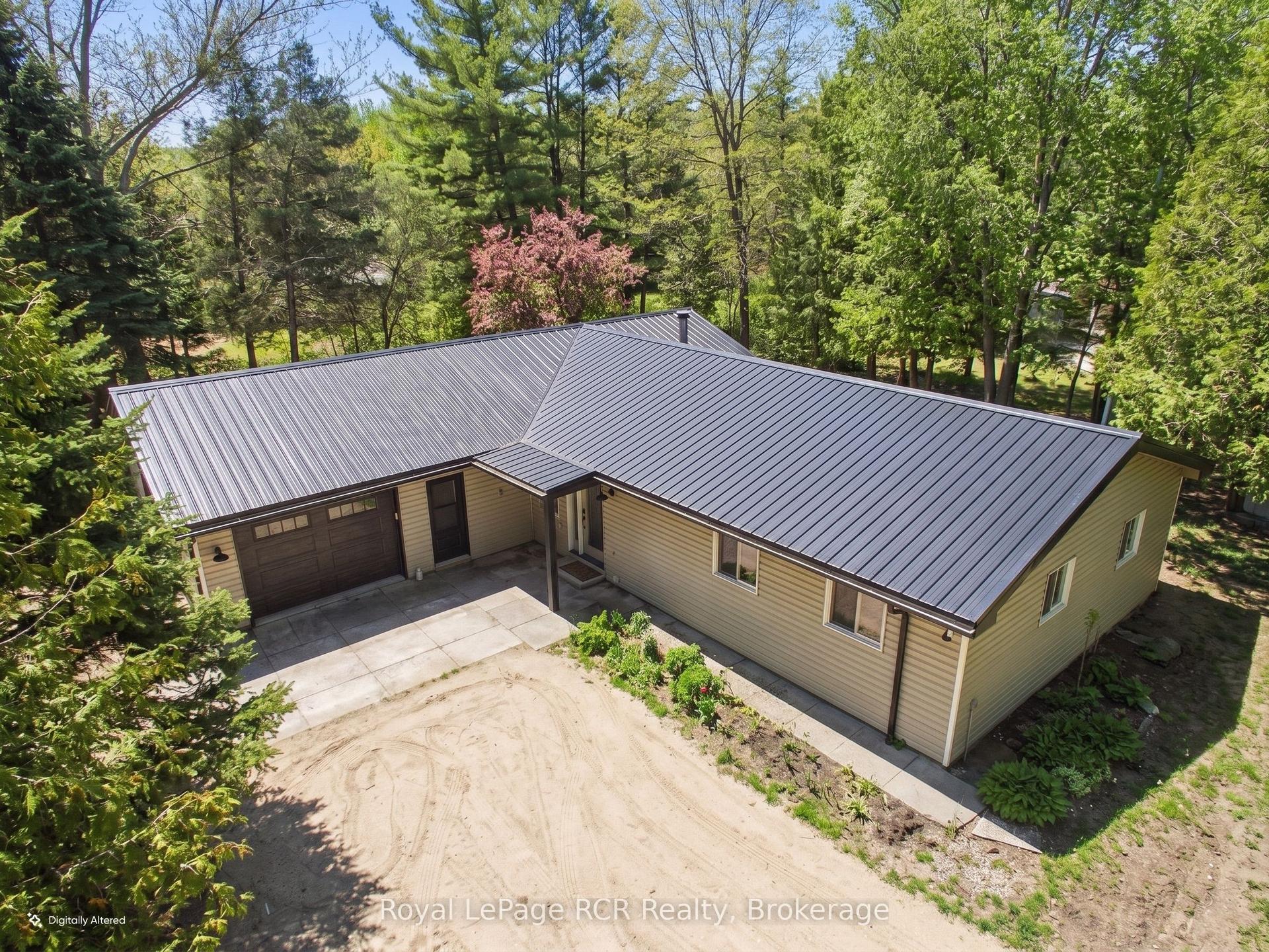 375 Lake Range Drive — photo 1
