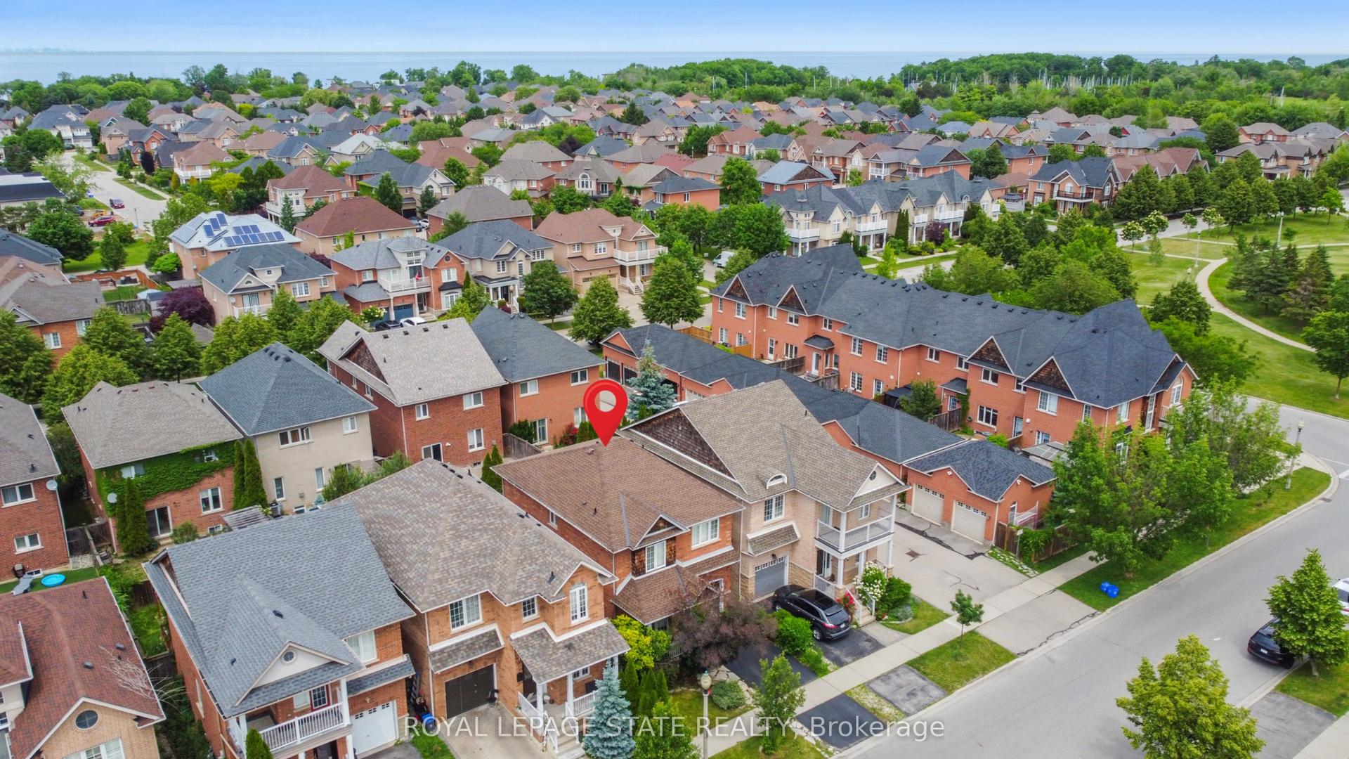 33 Panorama Way — photo 1