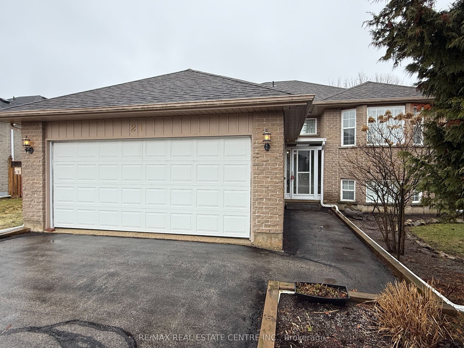 21 Highpoint Street — photo 1