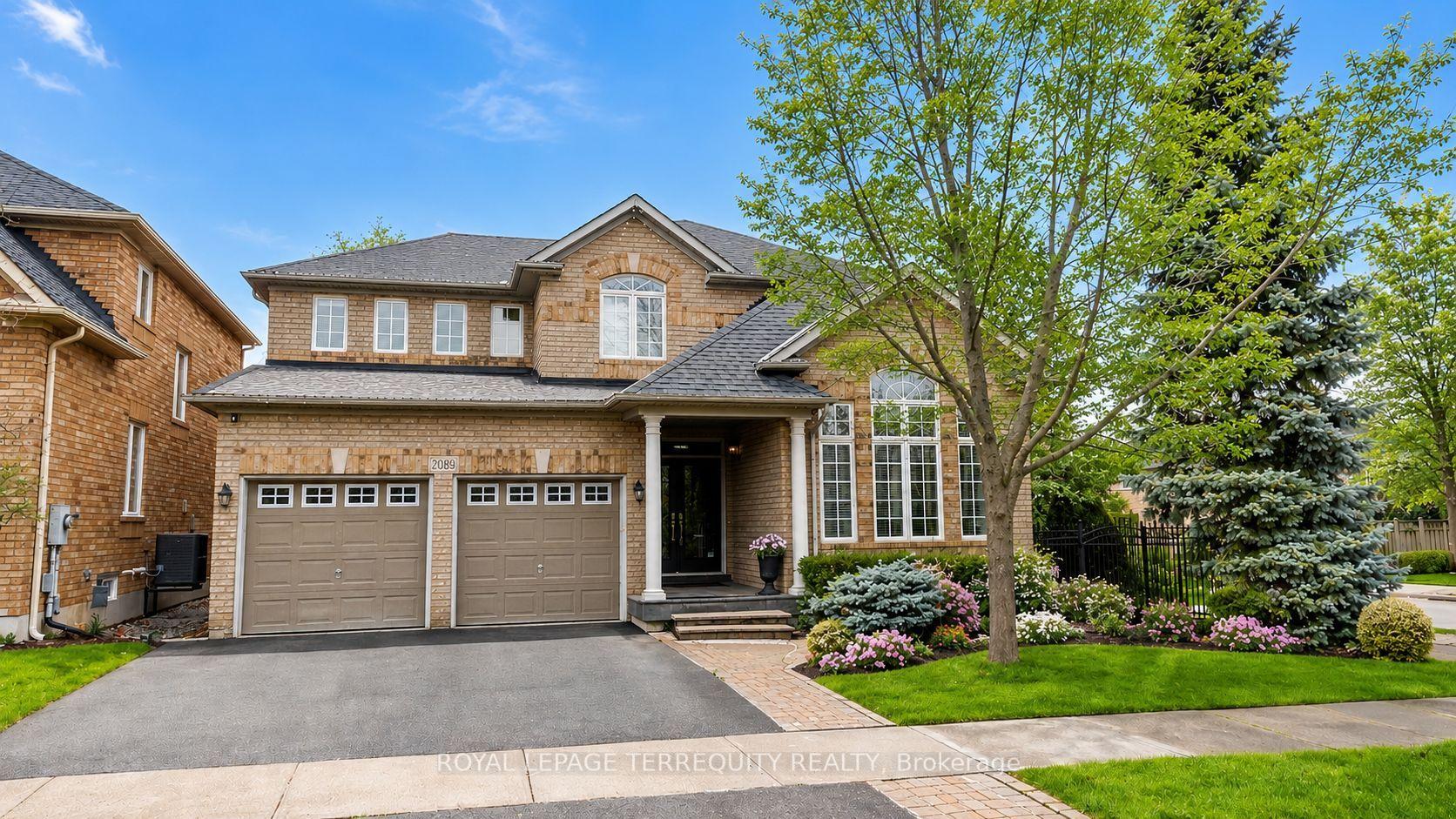 2089 Blackforest Crescent — photo 1