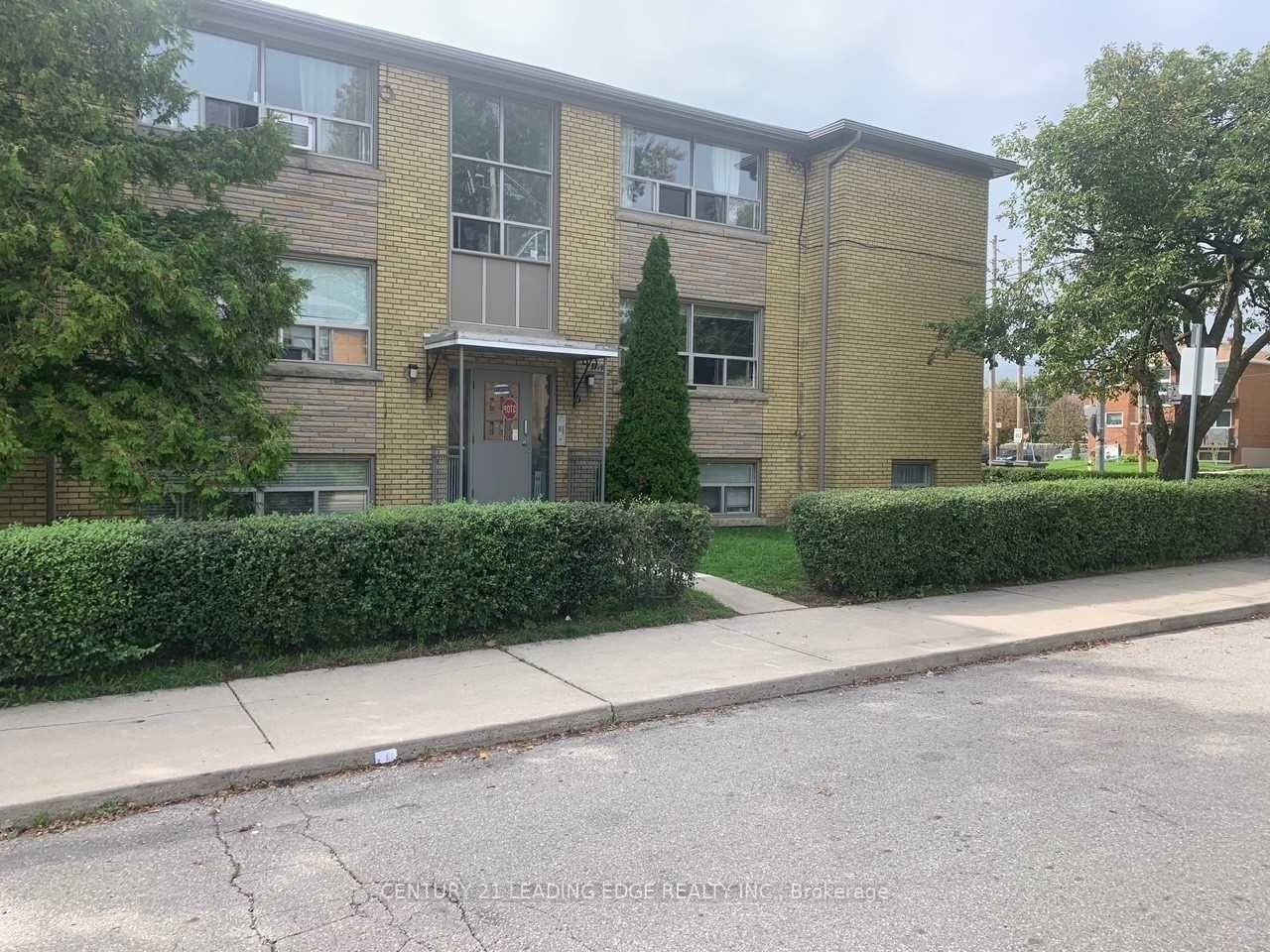 2719 Lake Shore Boulevard W 6 #6, Toronto — Multiplex for lease, photo 1