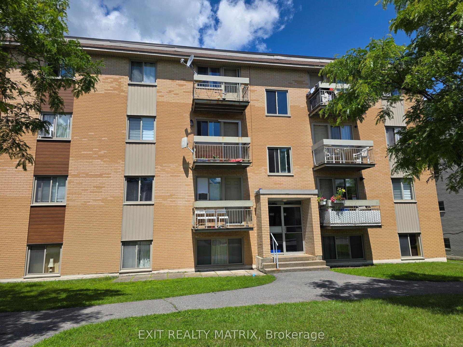 960 Cartier Boulevard 8 #8 — photo 1