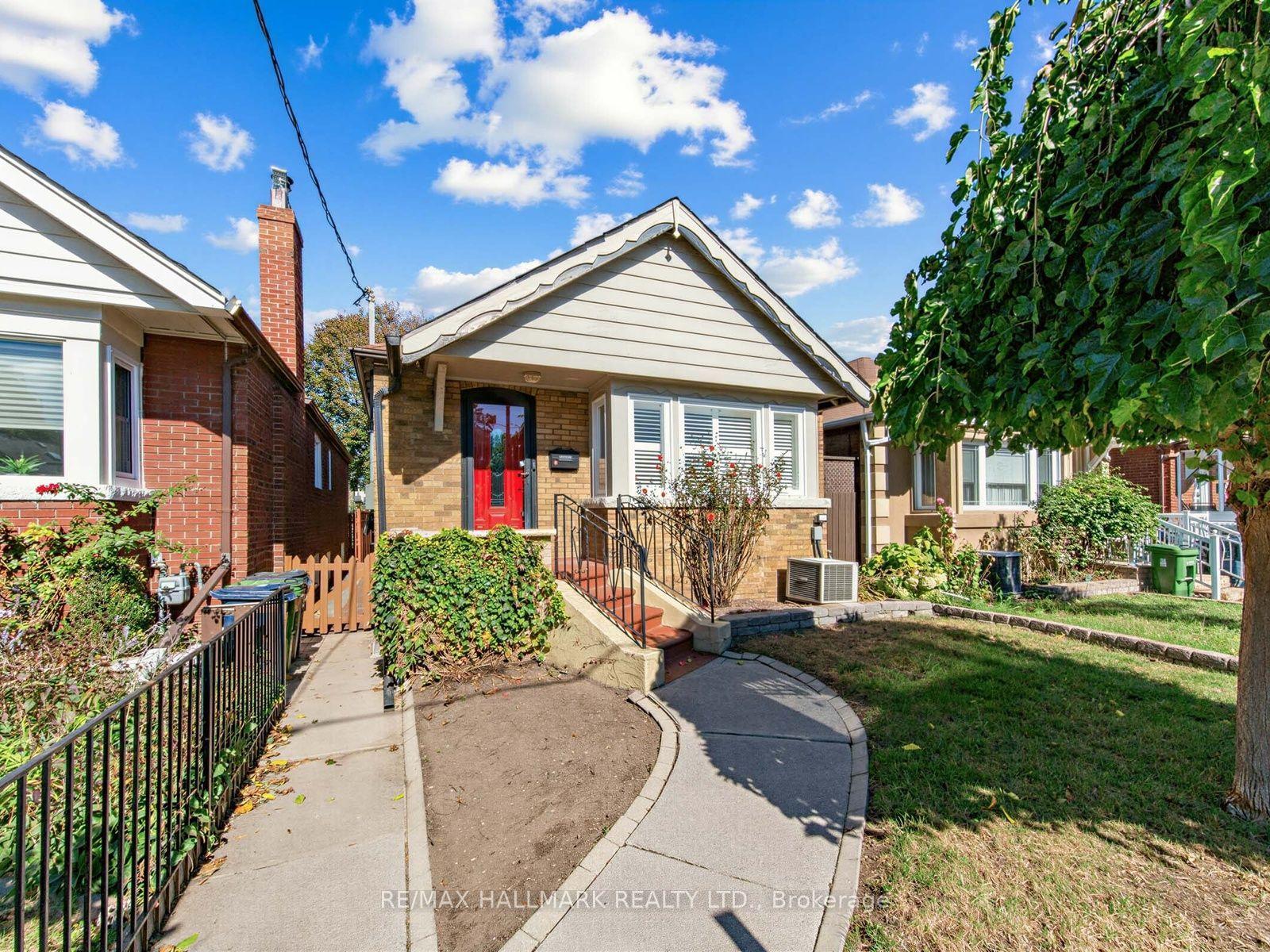 224 O' Connor Drive, Toronto — Detached for sale, photo 1