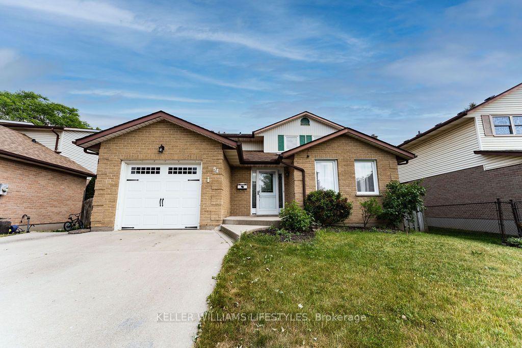 54 Bexhill Drive, London South — Detached for lease, photo 1
