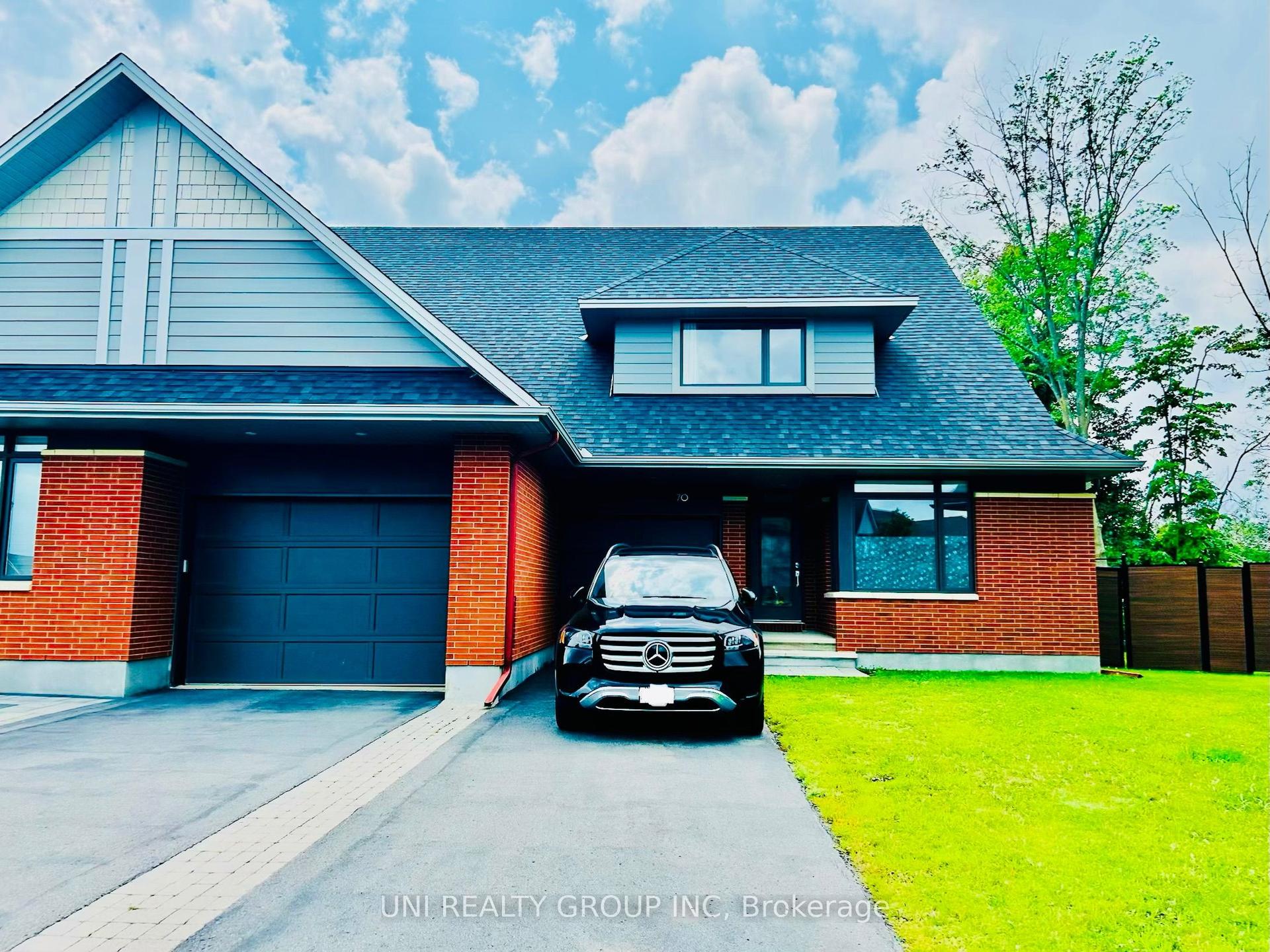70 STANHOPE Court, Barrhaven — Semi-Detached for lease, photo 1
