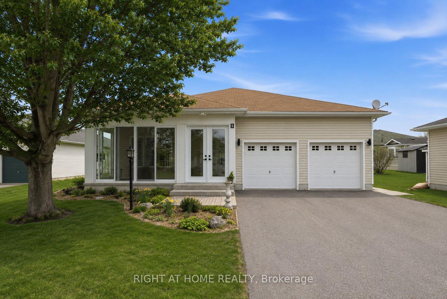 5 Park Place Lane, Clarington — Detached for sale, photo 1