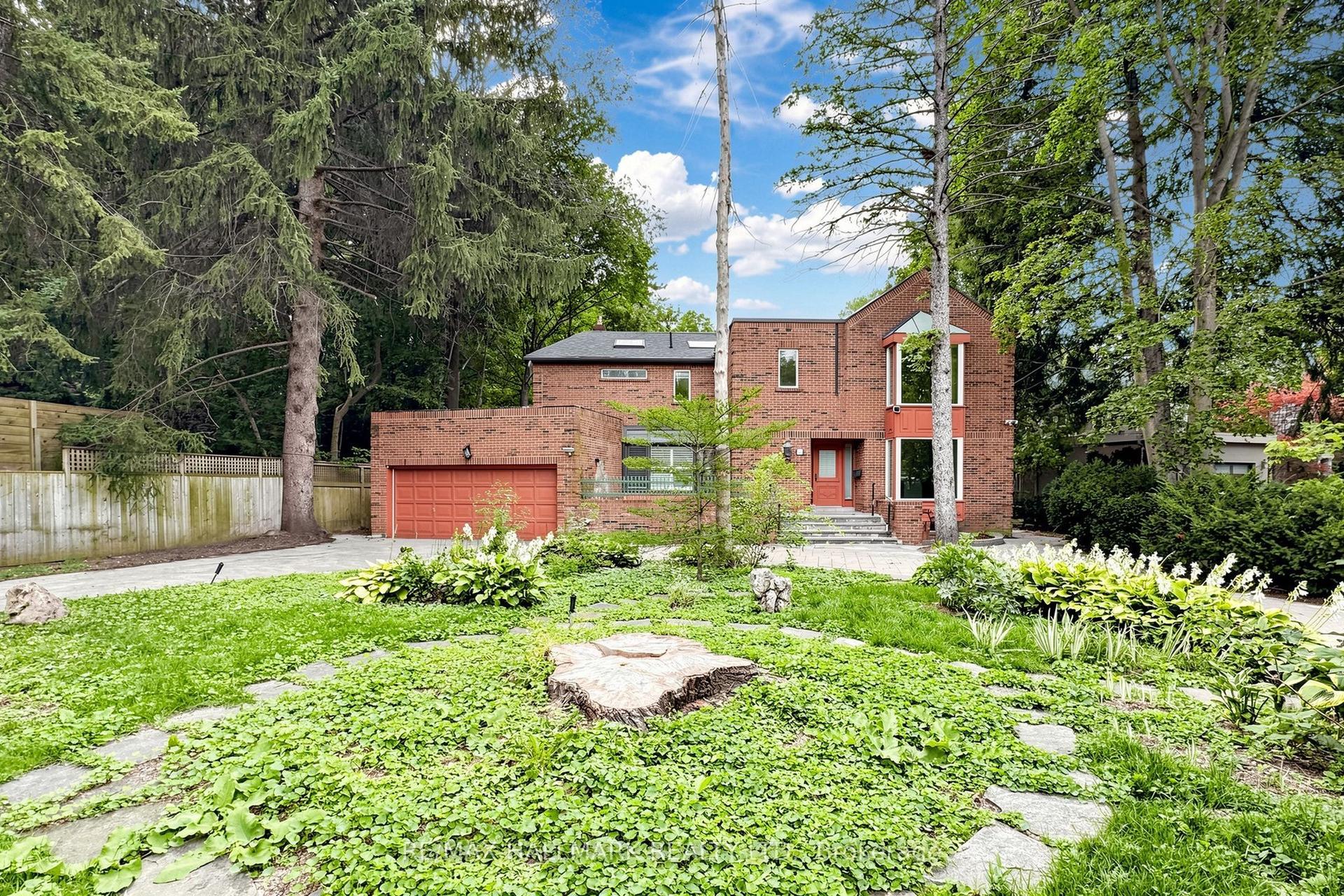 40 Donino Avenue, Toronto — Detached for sale, photo 1
