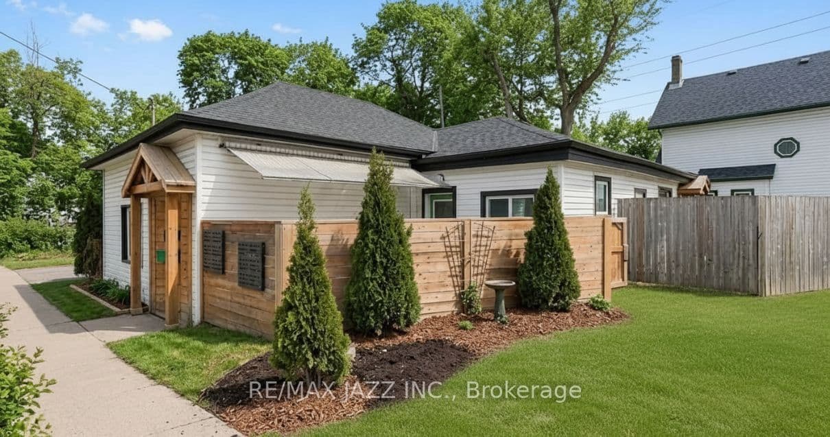 515 Park Street N — photo 1