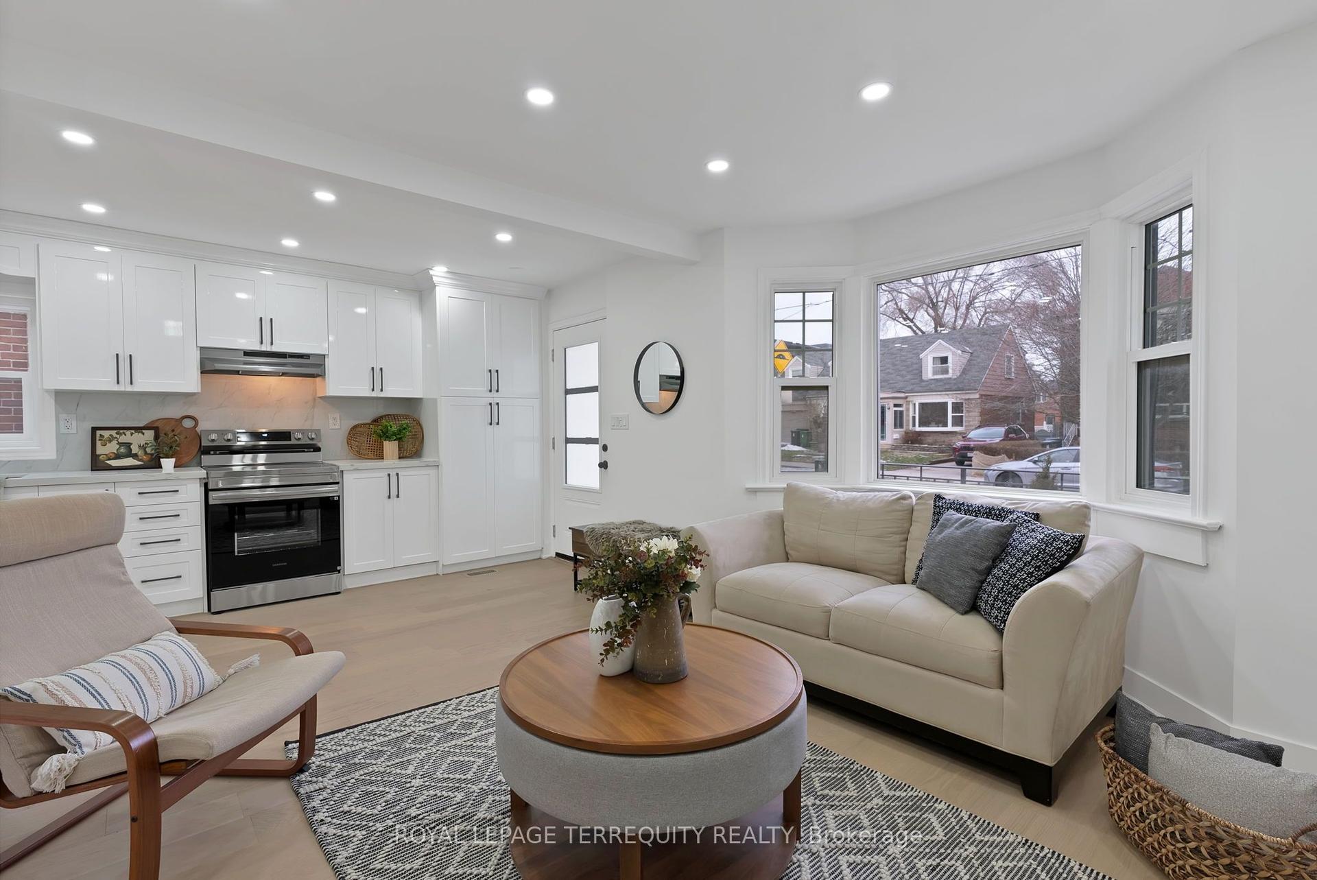 40 Leroy Avenue, Toronto — Detached for sale, photo 1