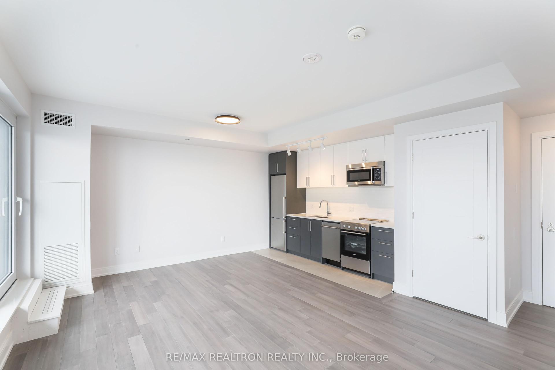 2525 Bathurst Street 1203 #1203, Toronto — Condo for lease, photo 1