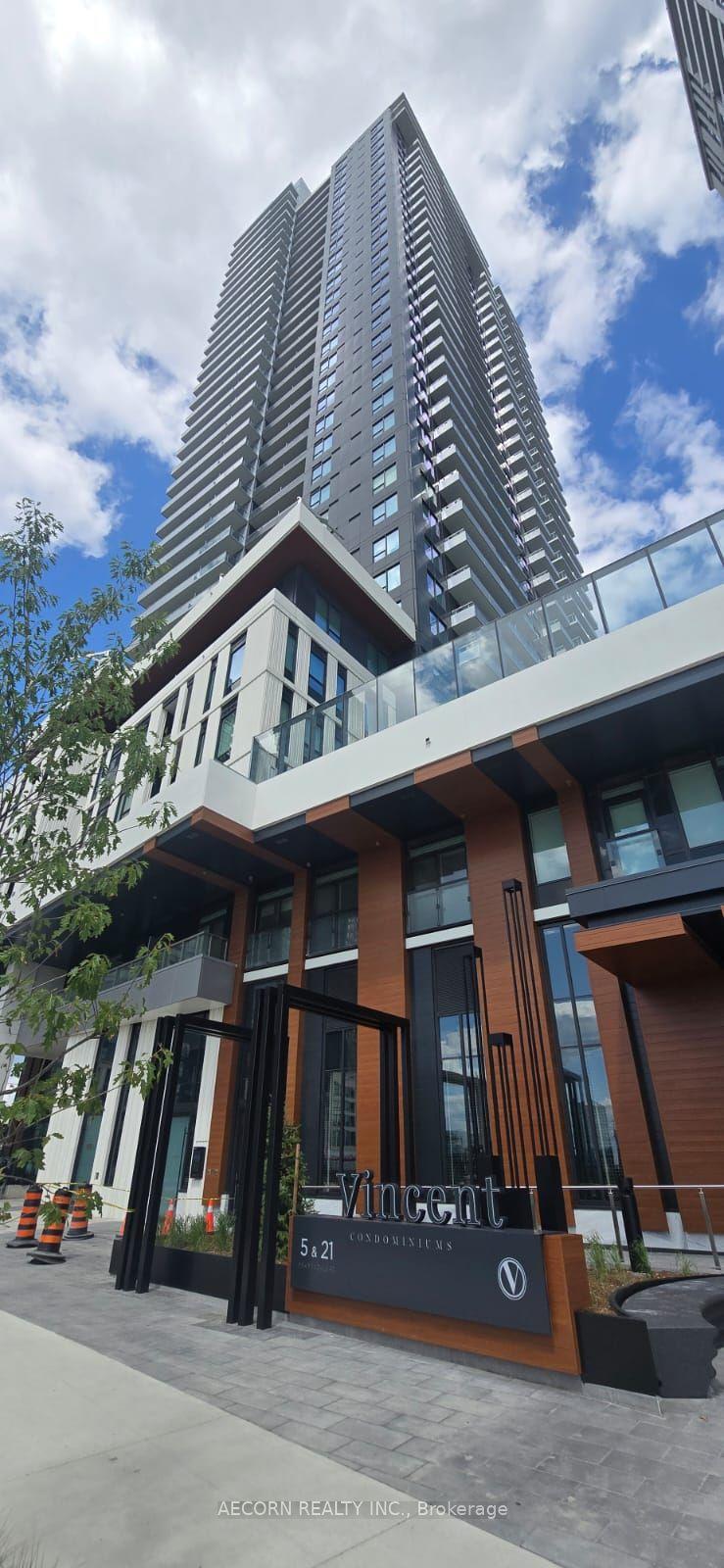 21 Meadowdale Road, Vaughan — Condo for lease, photo 1