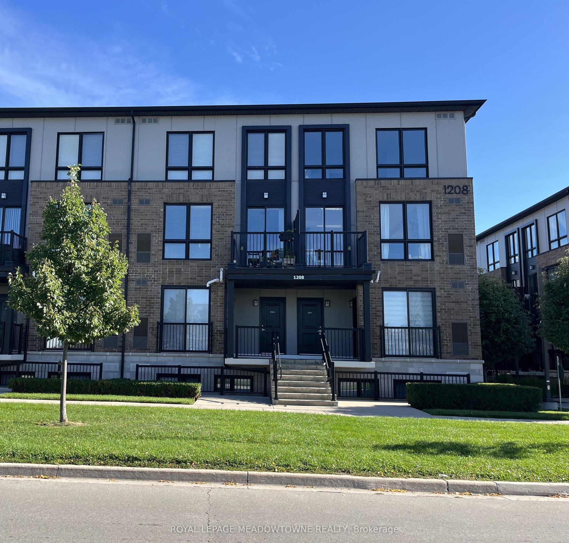1208 Main Street 102 #102, Milton — Condo Town for lease, photo 1