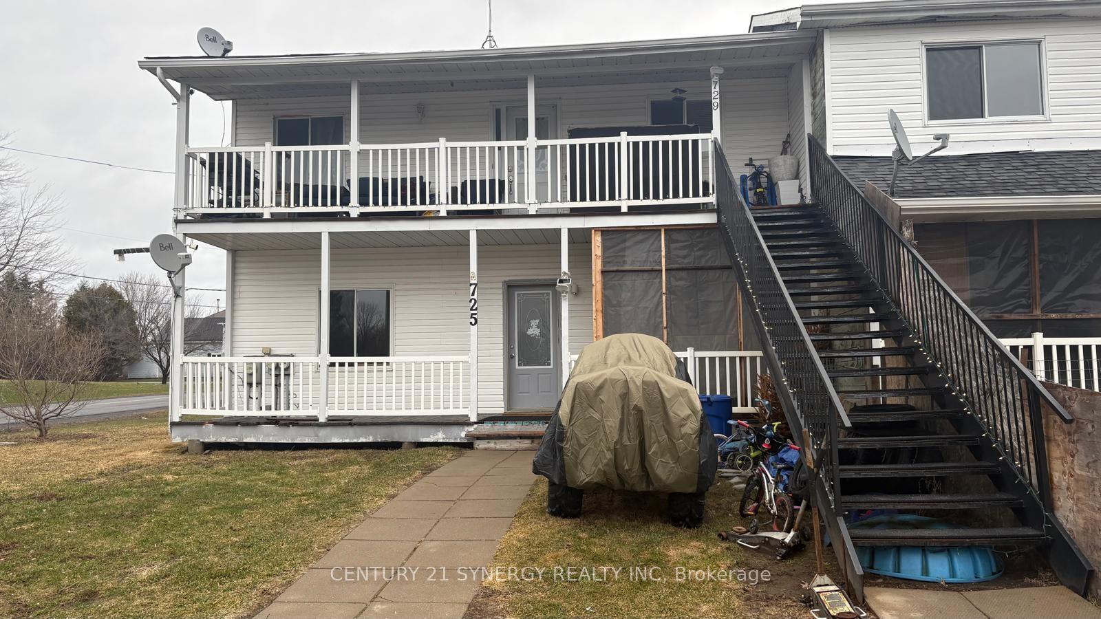 725 Concession Road 729 #729 — photo 1