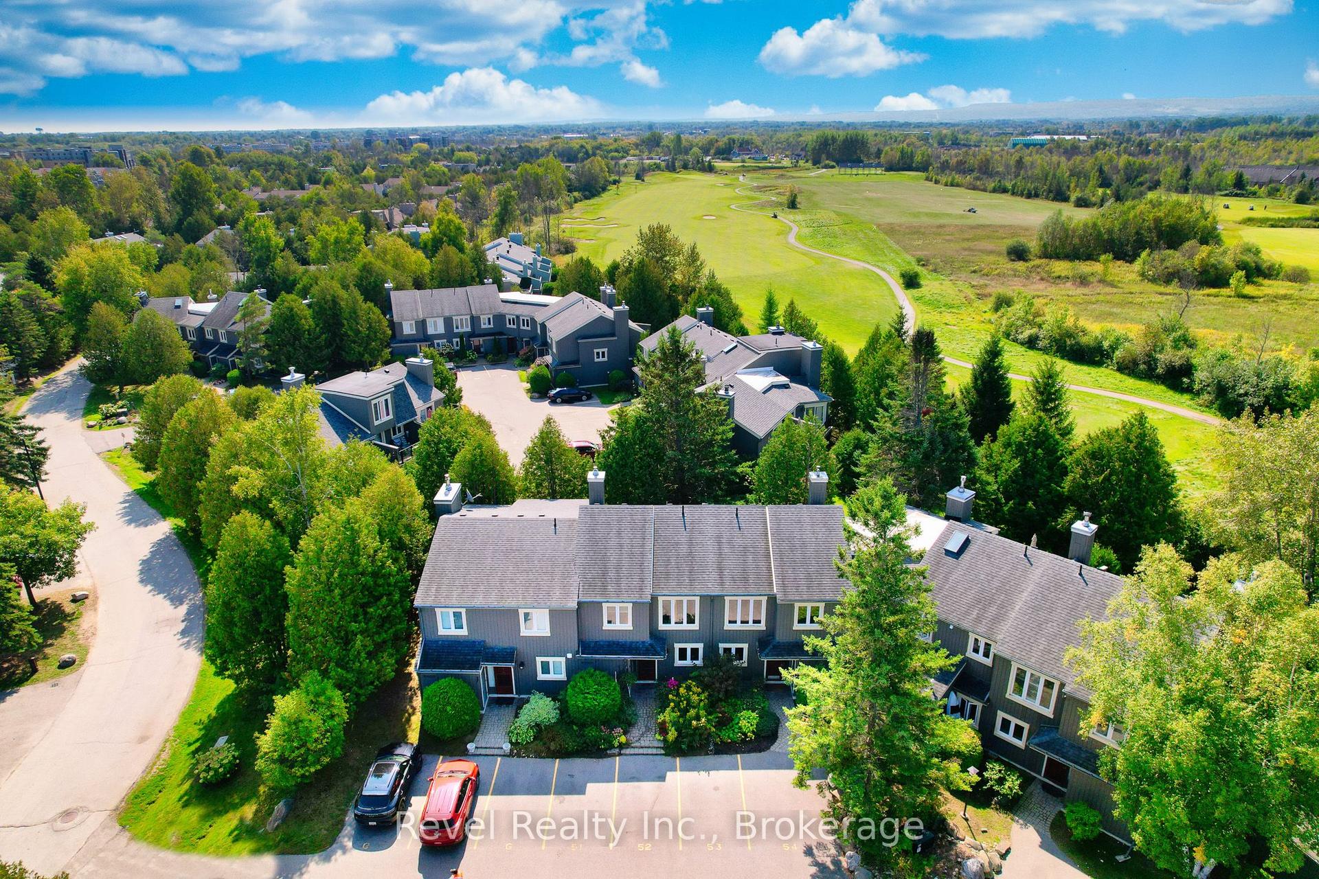 145 Fairway Crescent 51 #51 — photo 1