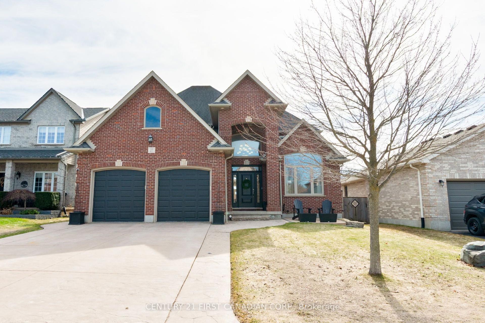 27 Wood Lily Lane — photo 1