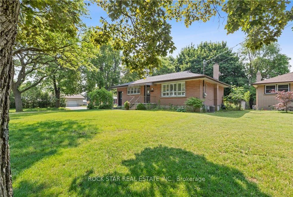 23 TERRANCE Drive Upper #Upper — photo 1