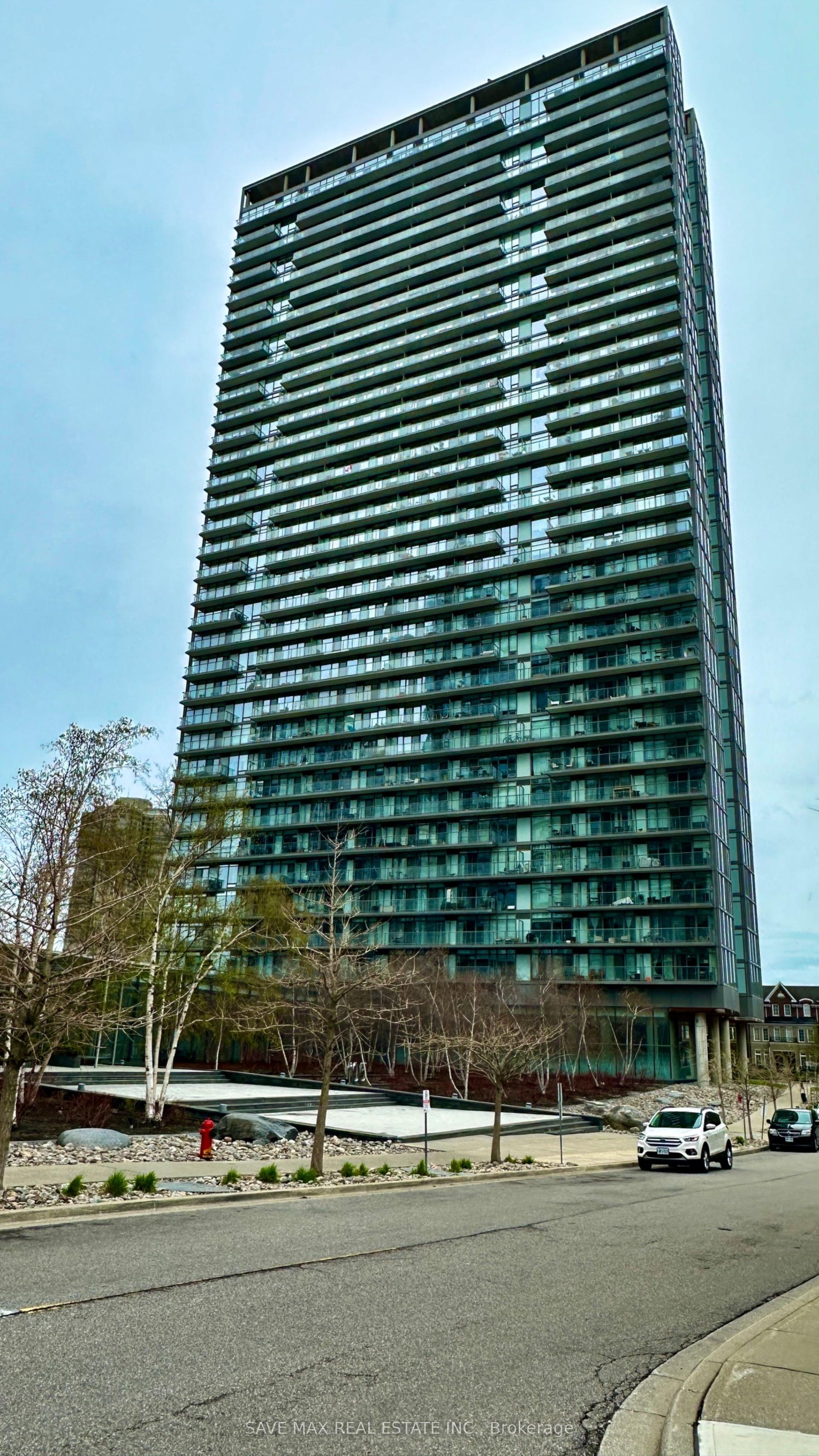 105 The Queensway Avenue 3213 #3213 — photo 1