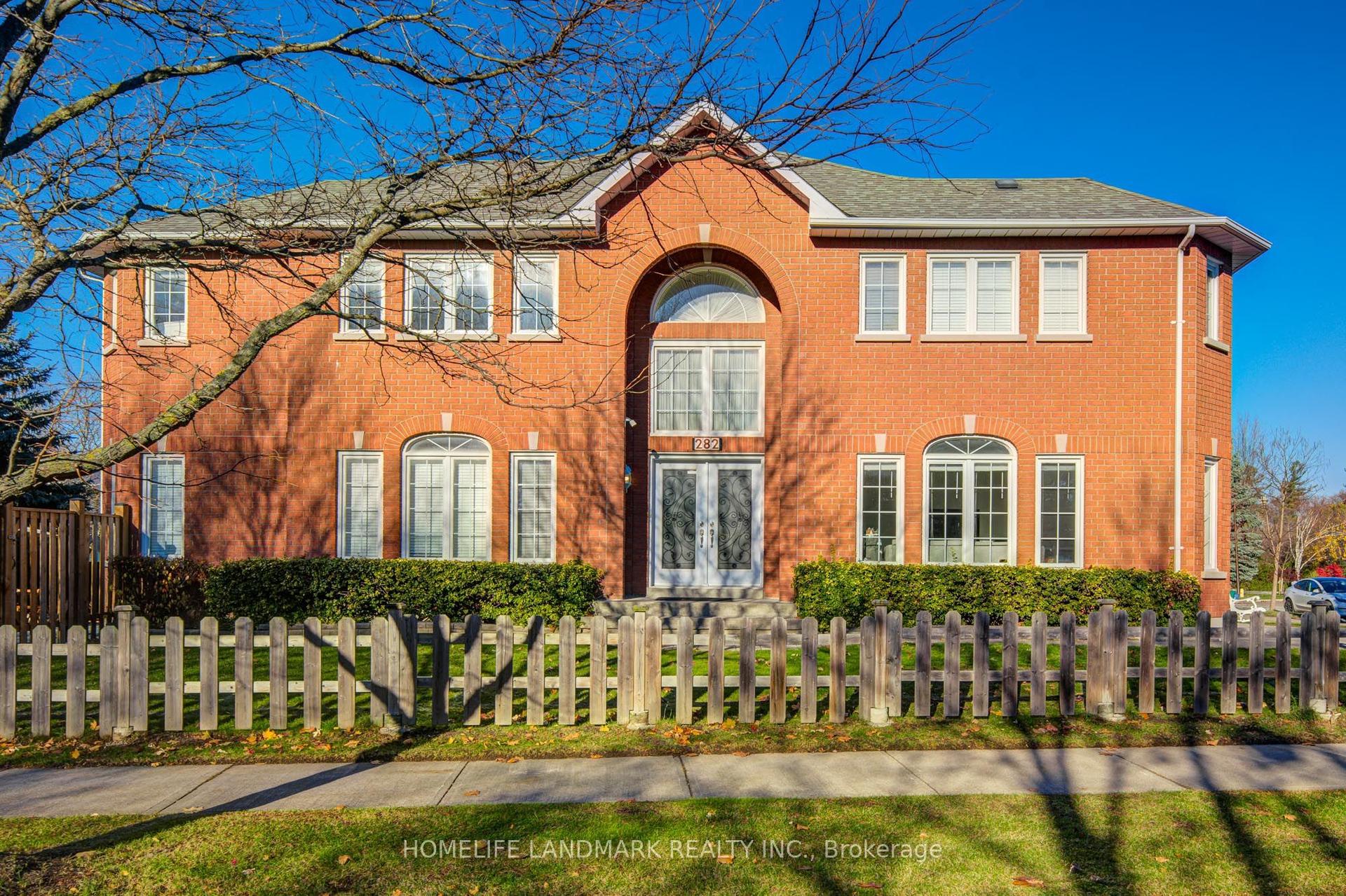 282 Manhattan Drive — photo 1