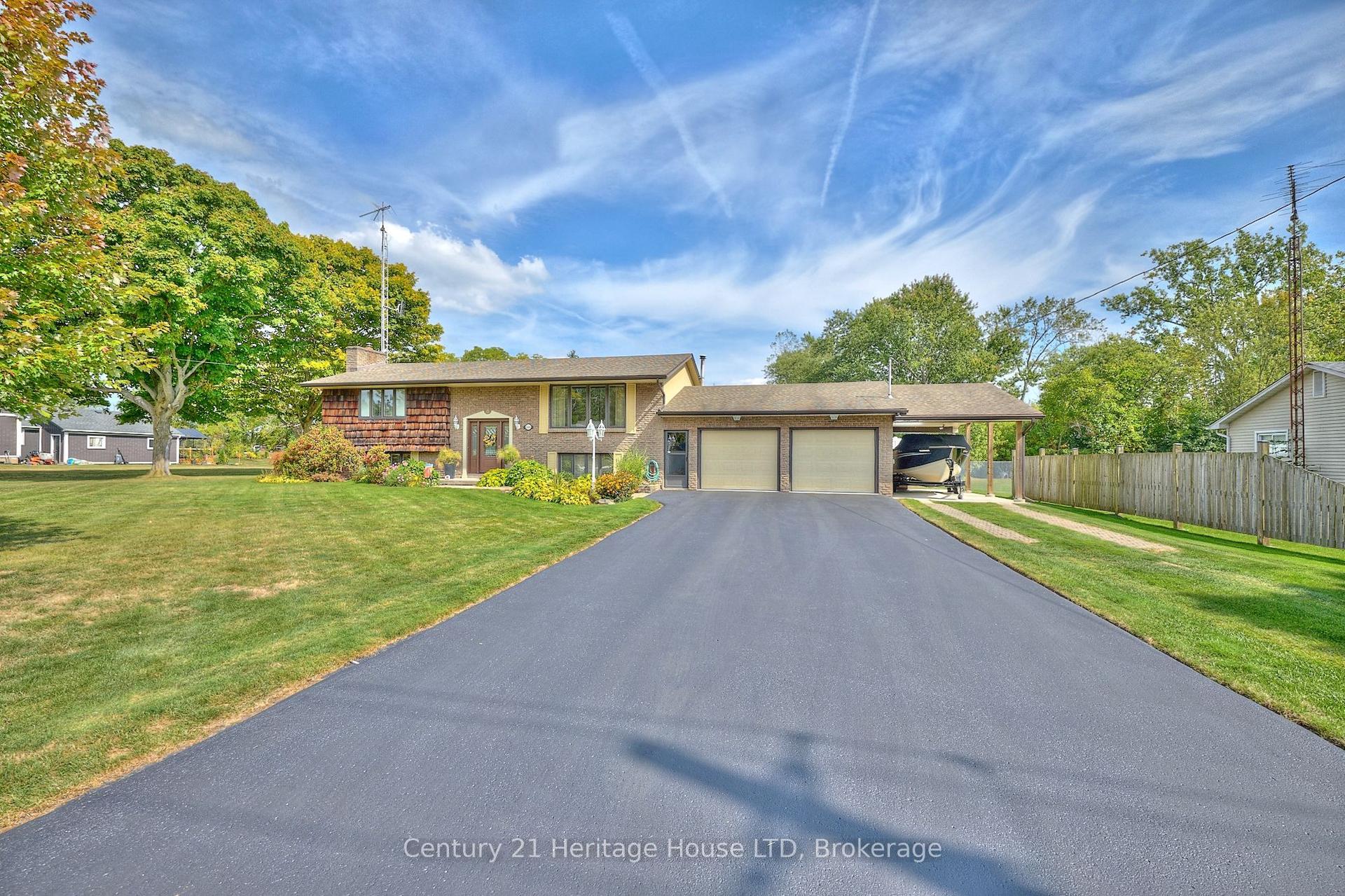 544 Rosehill Road — photo 1