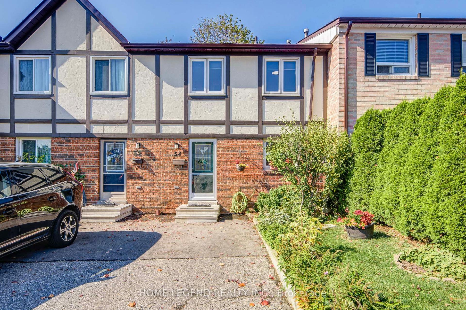 54 Crab Apple Way, Toronto — Condo Town for sale, photo 1