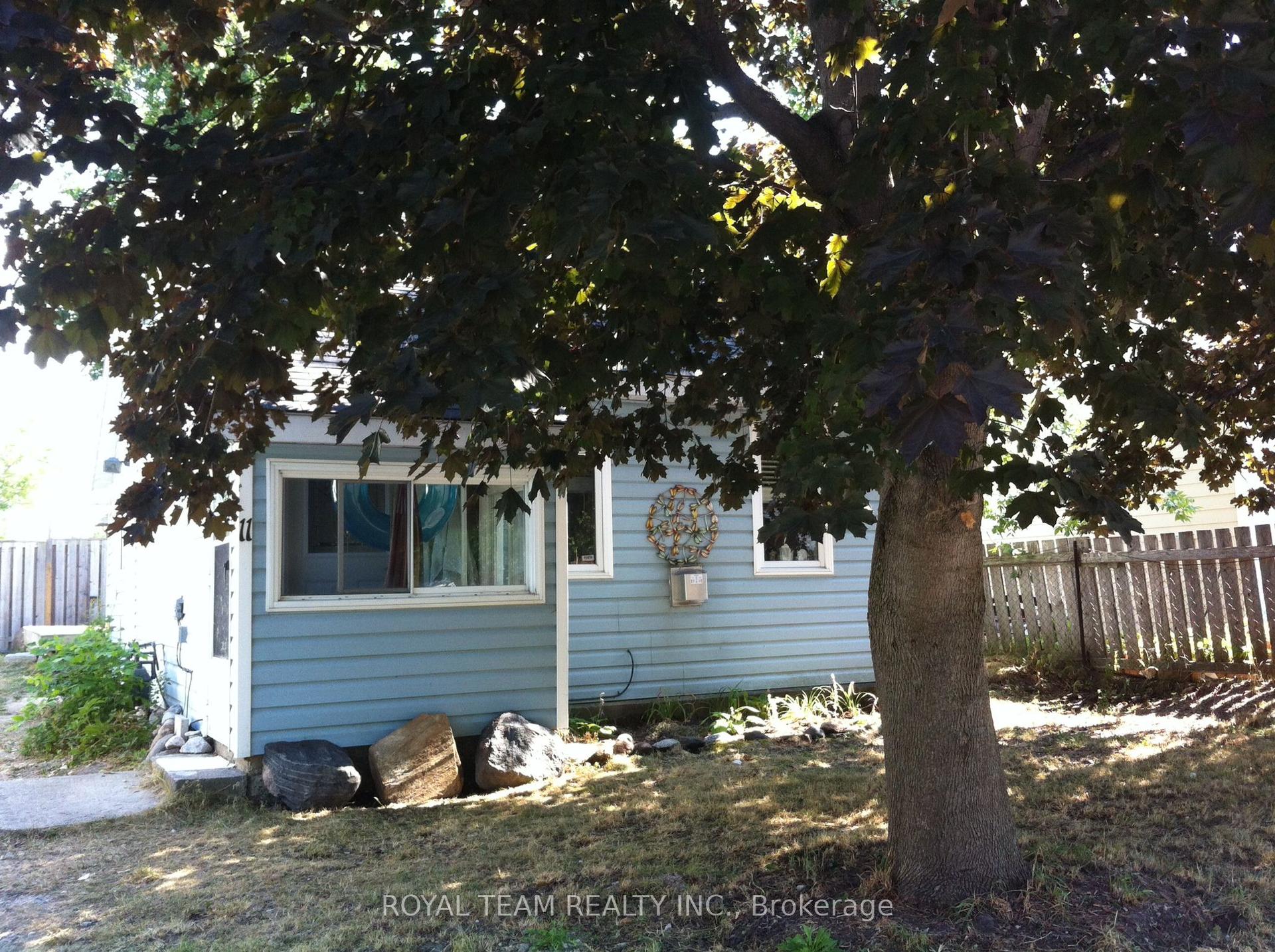 11 Middlebrook Road — photo 1