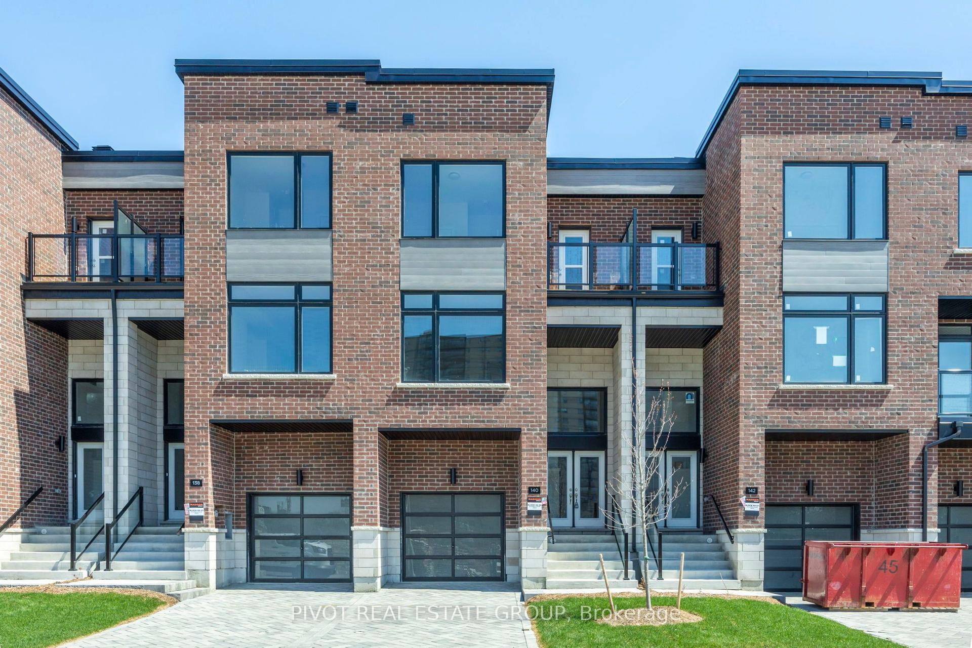 140 Danielle Moore Circle — photo 1