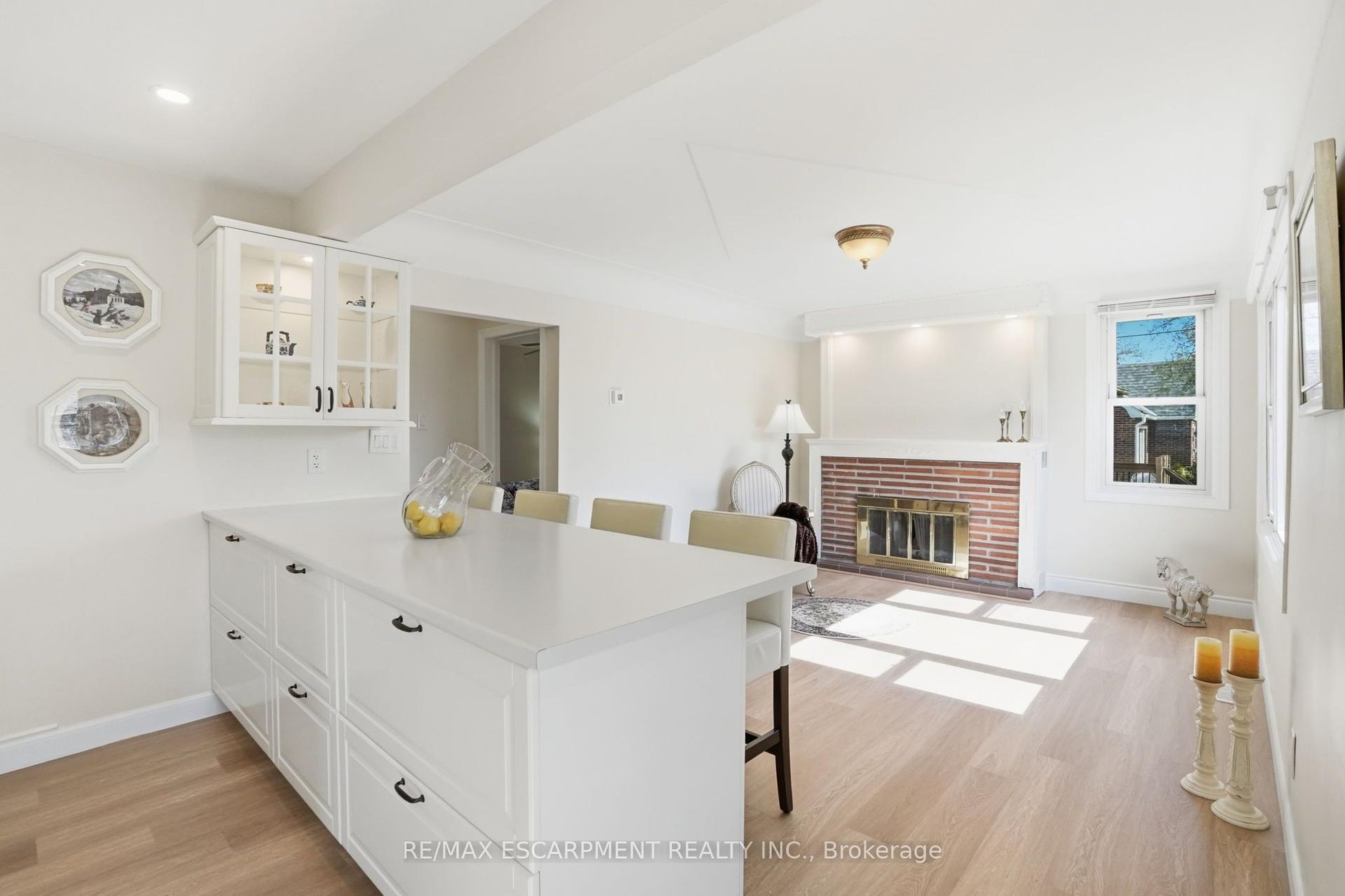 894 Garth Street, Hamilton — Detached for sale, photo 1