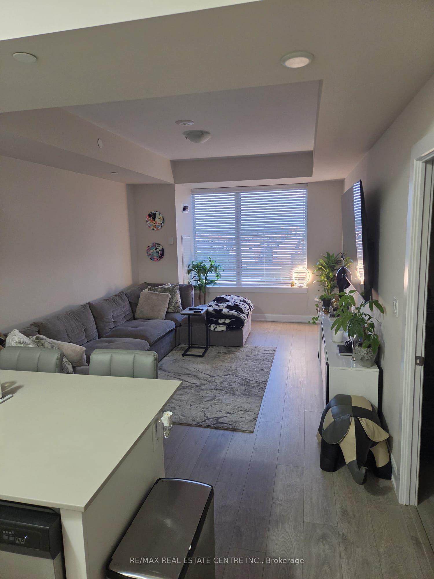 3200 William Colston Avenue 810 #810, Oakville — Condo for lease, photo 1