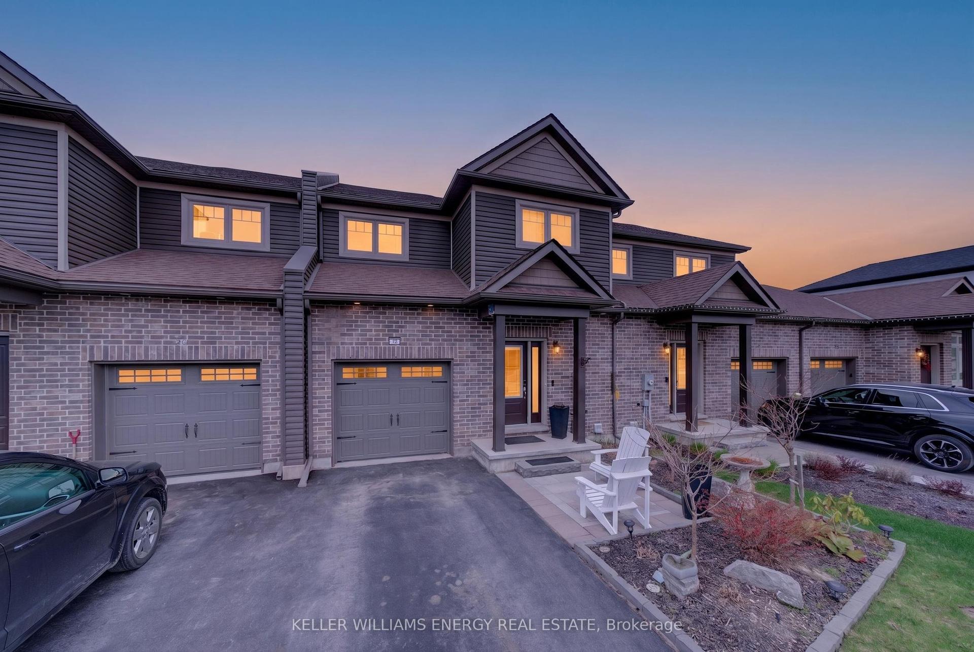 32 Curtis Street — photo 1