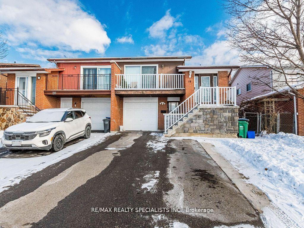 18 Ashford Court, Brampton — Semi-Detached for sale, photo 1