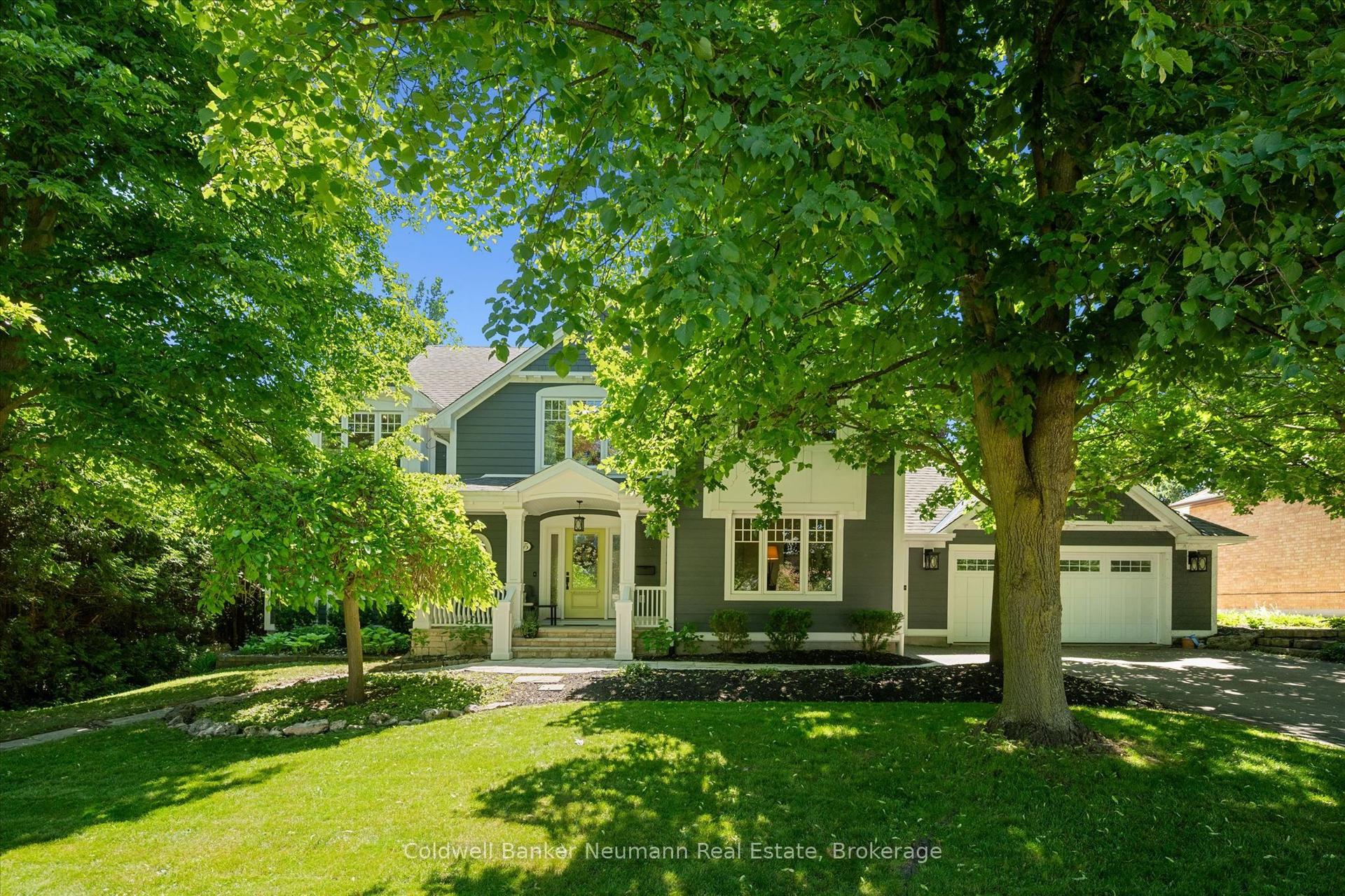 35 Monticello Crescent, Guelph — Detached for sale, photo 1