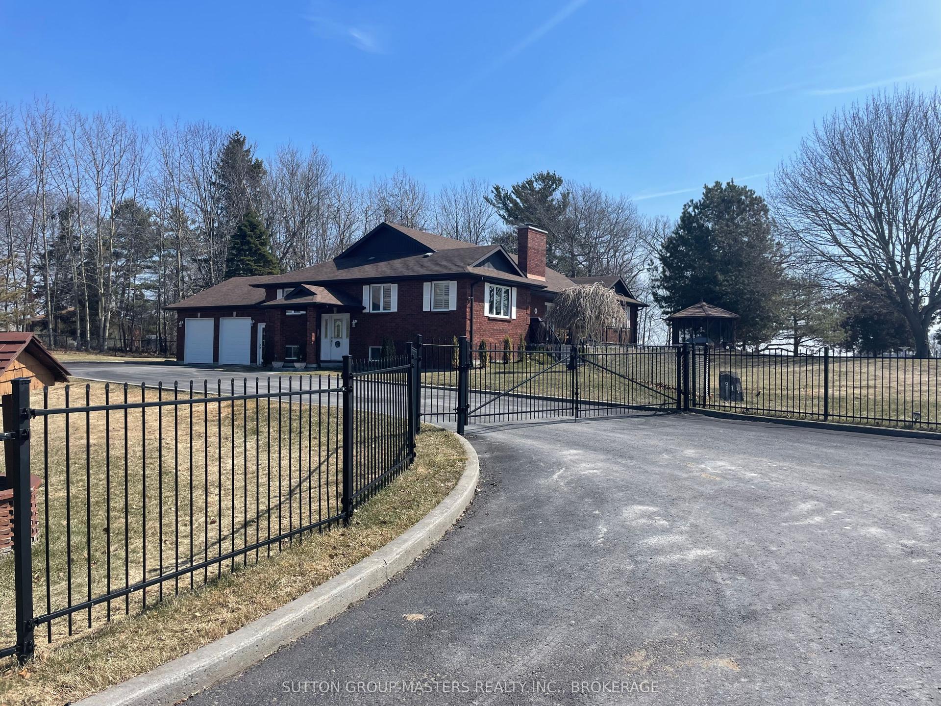 911 School Road — photo 1