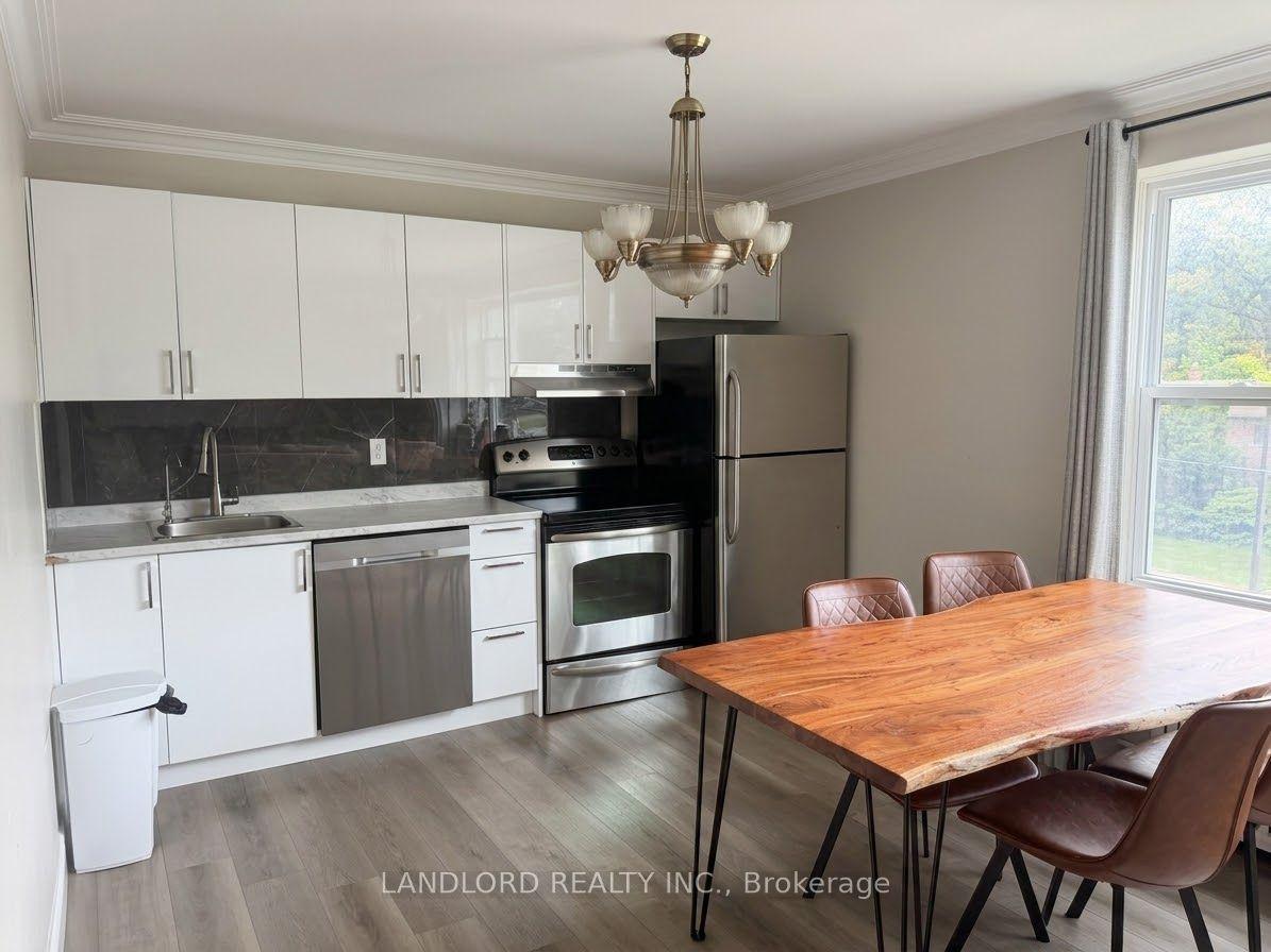 92 Trethewey Drive 5 #5, Toronto — Multiplex for lease, photo 1
