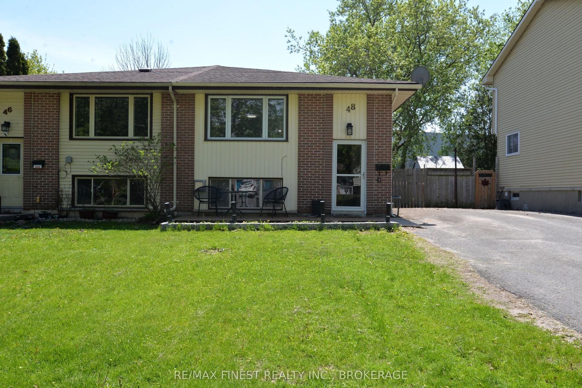 48 Abbey Dale Court — photo 1