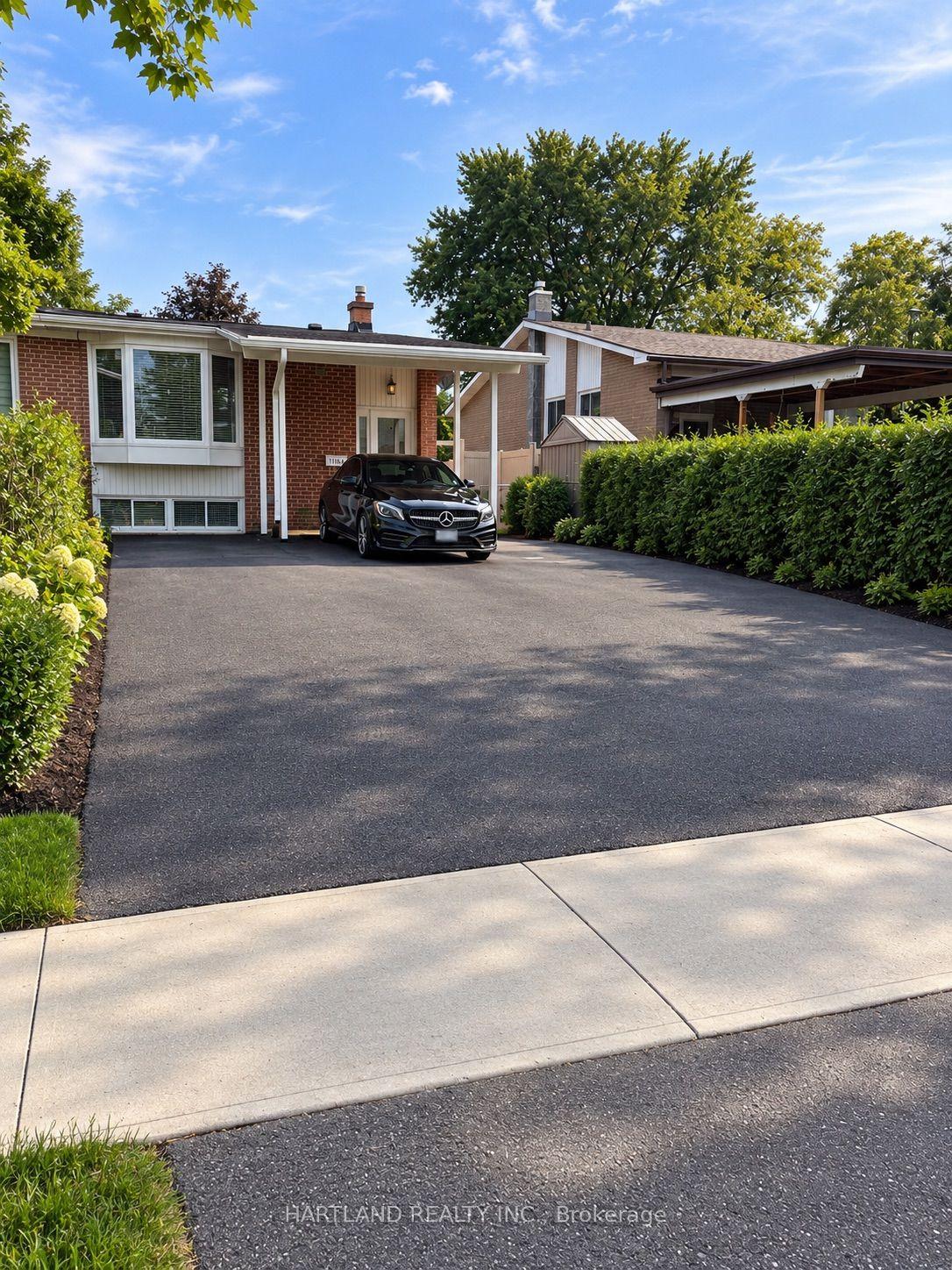1841 Sandgate Crescent, Mississauga — Semi-Detached for lease, photo 1
